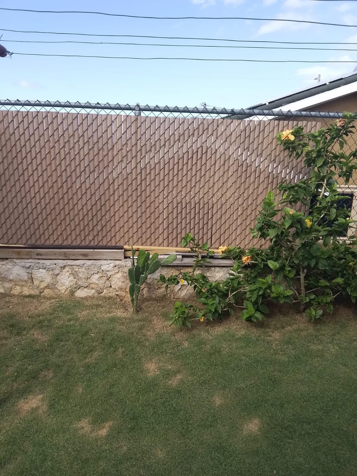 Proudly Made in The USA! - SoliTube Slat Privacy Inserts for Chain-Link Fence, Double-Wall Vertical Bottom-Locking Slats with Wings (8ft, Green) customer photo 2