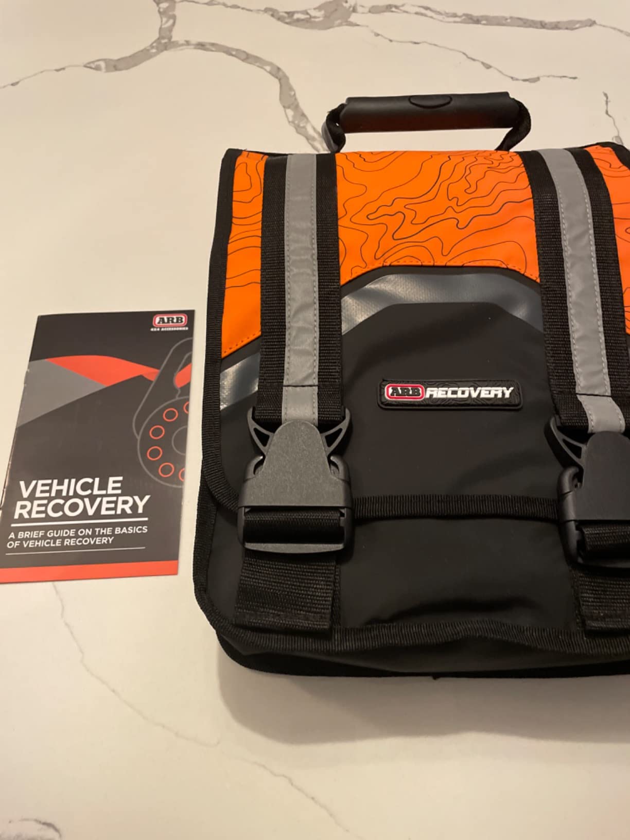 ARB RK12A Weekender Recovery Offroad Accessory Kit for Stuck Vehicles with Snatch Tow Strap 17500 Lb + 2 D-Ring Shackles (4.75 ton) + 2 Premium Recovery Leather Gloves+ Hi-Vis Orange Organizer Bag customer photo 2