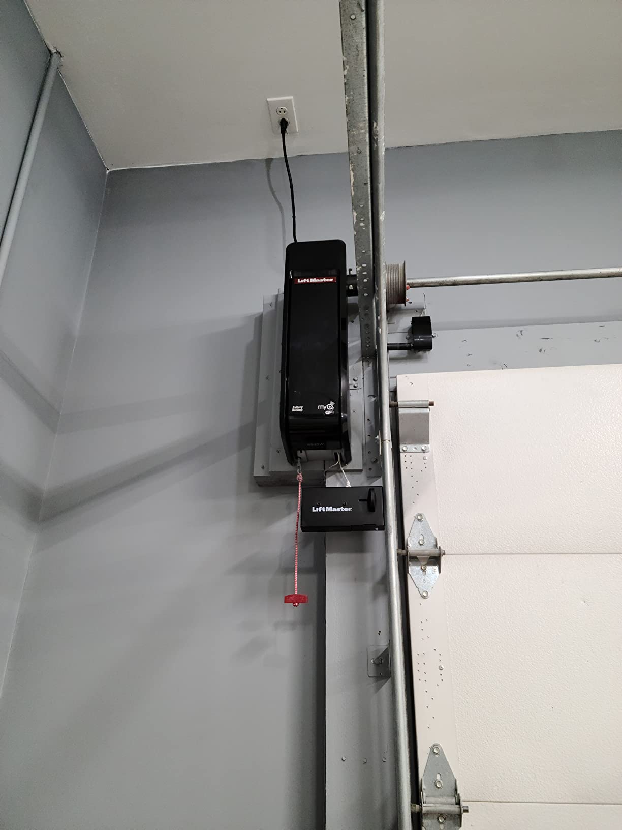 LiftMaster Premium Series 98022 (Replaces 8500W) Jackshaft Garage Door Operator, WiFi customer photo 2