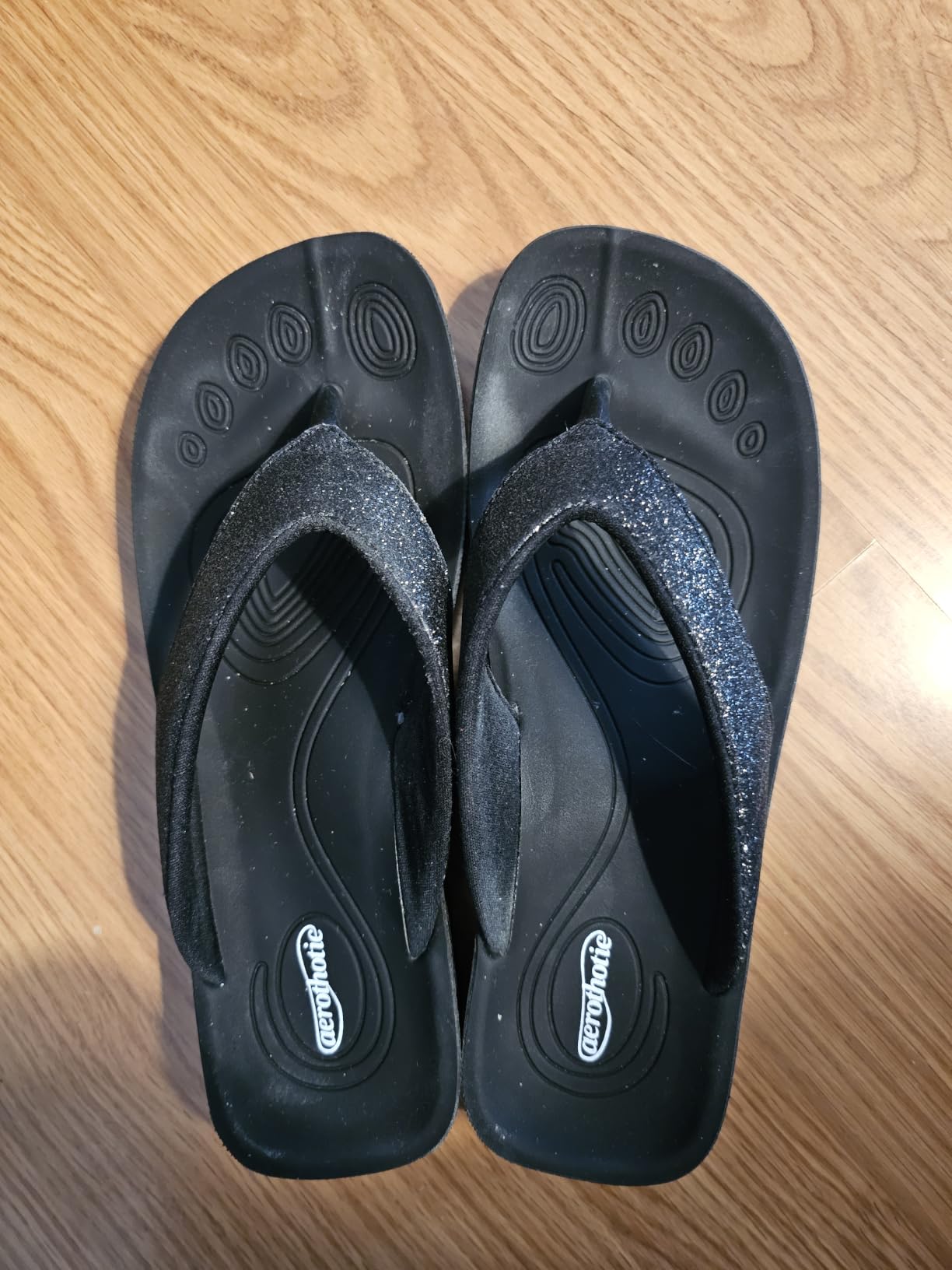 AEROTHOTIC Comfy Arch Support Flip Flops for Women Orthopedic Slip on Sandals customer photo 1