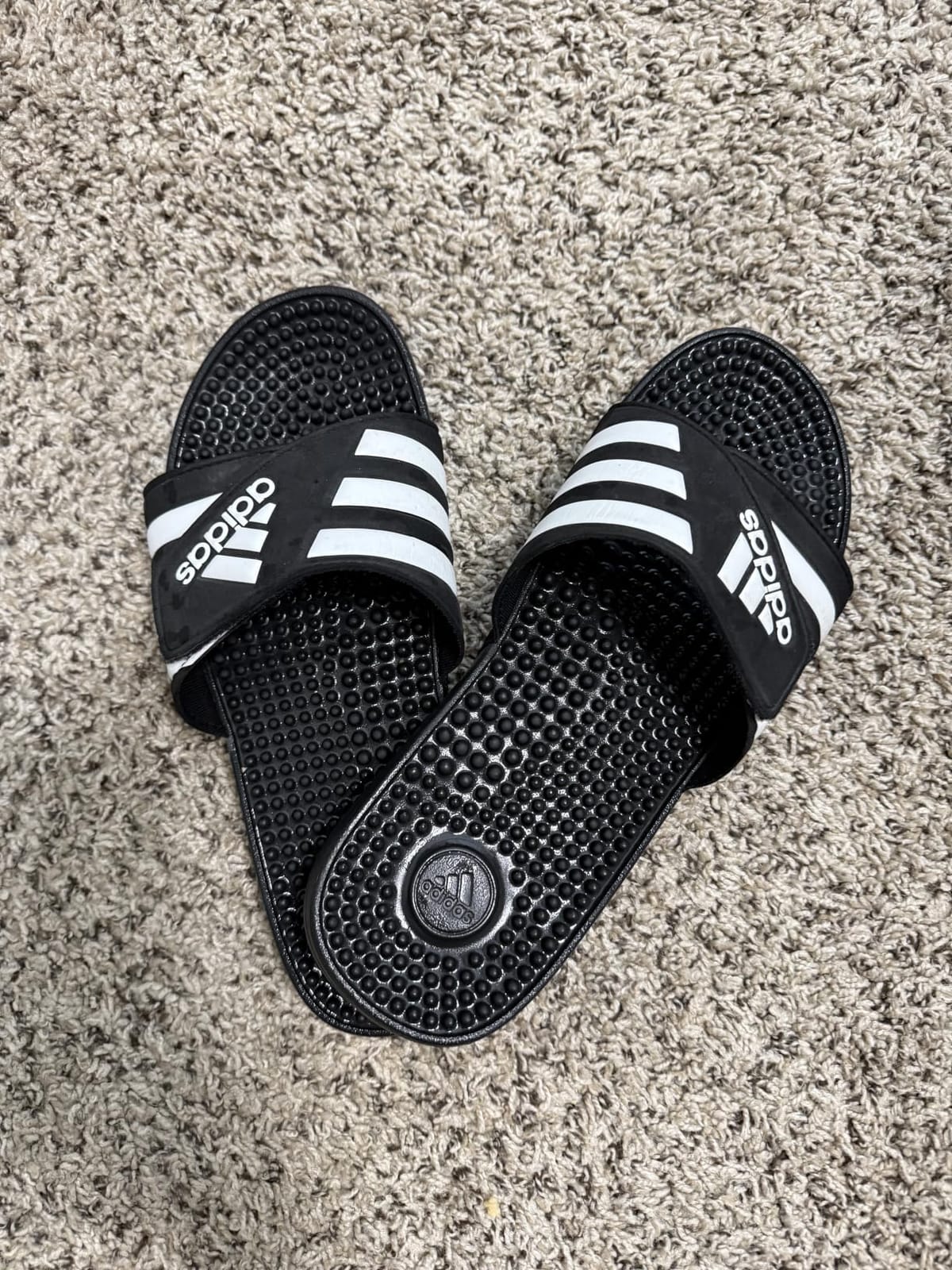 adidas Men's Adissage Slide Sandals customer photo 2