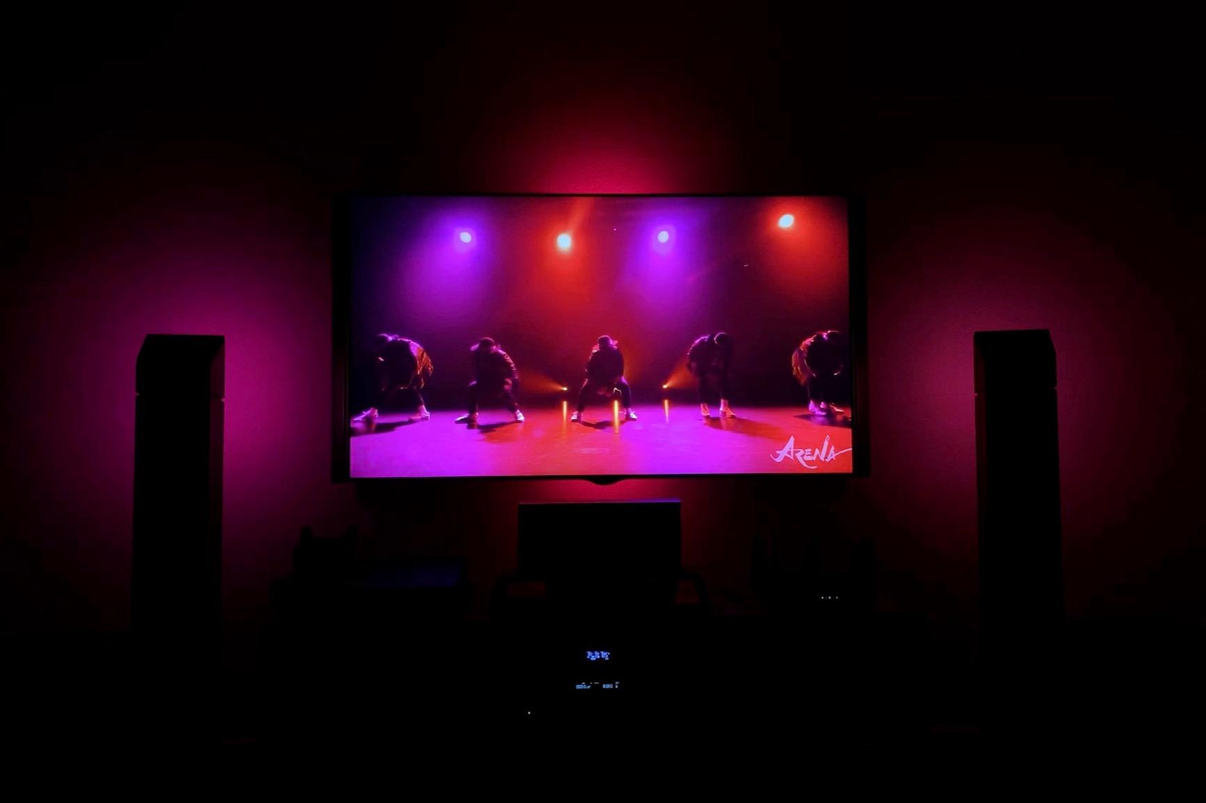 Philips Hue Play Smart Light Bar Base Kit, 2-Pack, Black customer photo 2