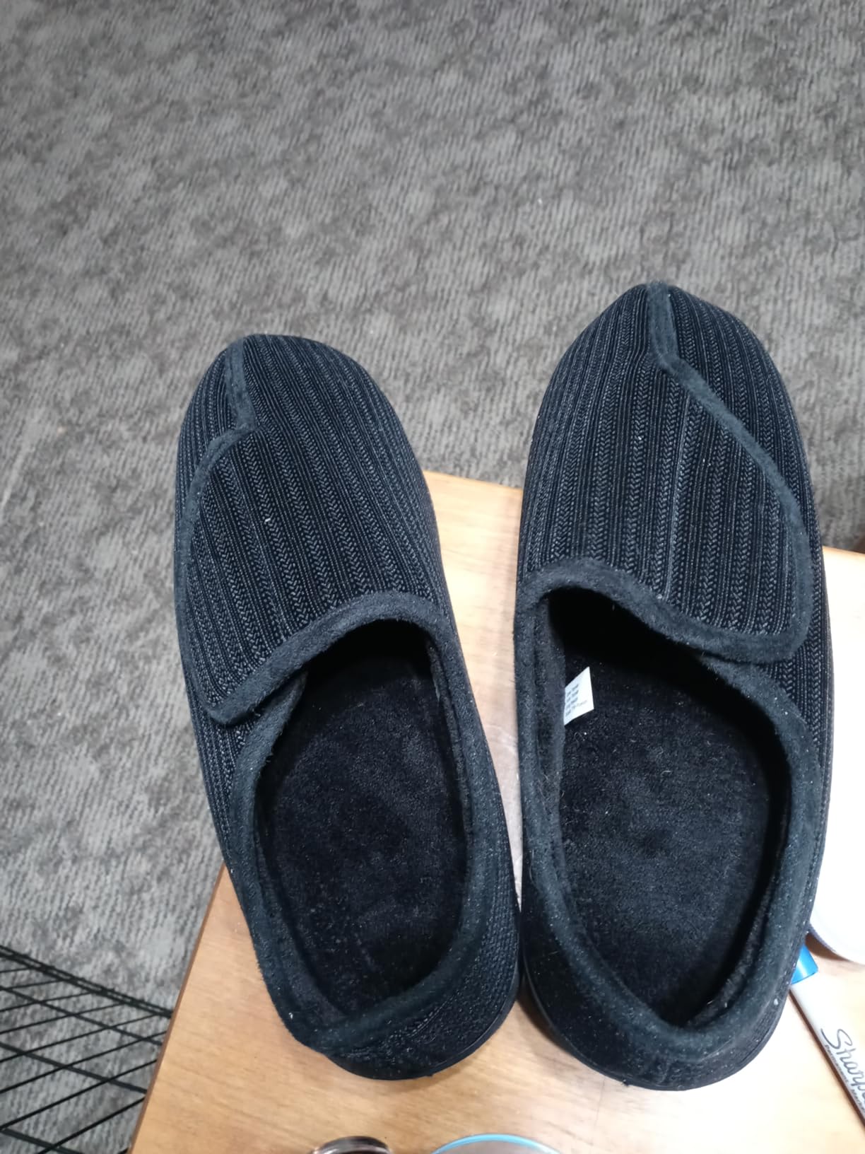 LongBay Men's Memory Foam Diabetic Slippers Comfy Warm Plush Fleece Arthritis Edema Swollen House Shoes customer photo 1