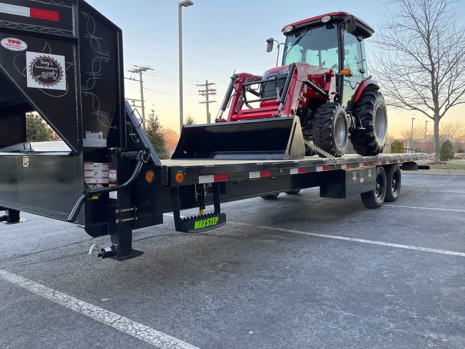 AMPLock - U-GNB Heavy Duty Bulldog Gooseneck Trailer Coupler Lock, Anti-Theft Stainless Steel Gooseneck Trailer Lock Accessories, Hitch Coupler Security with Push-and-Lock Cylinder System customer photo 1