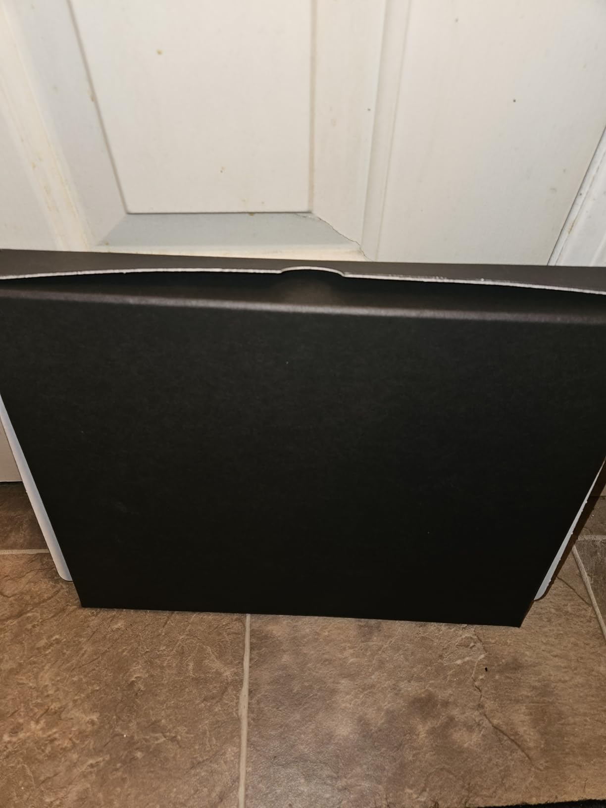 Lineco Clamshell Archival Storage Box, 9.5x12.5x1.75 Inch, Black, Pack of 2 | Acid-Free with Metal Edge customer photo 1
