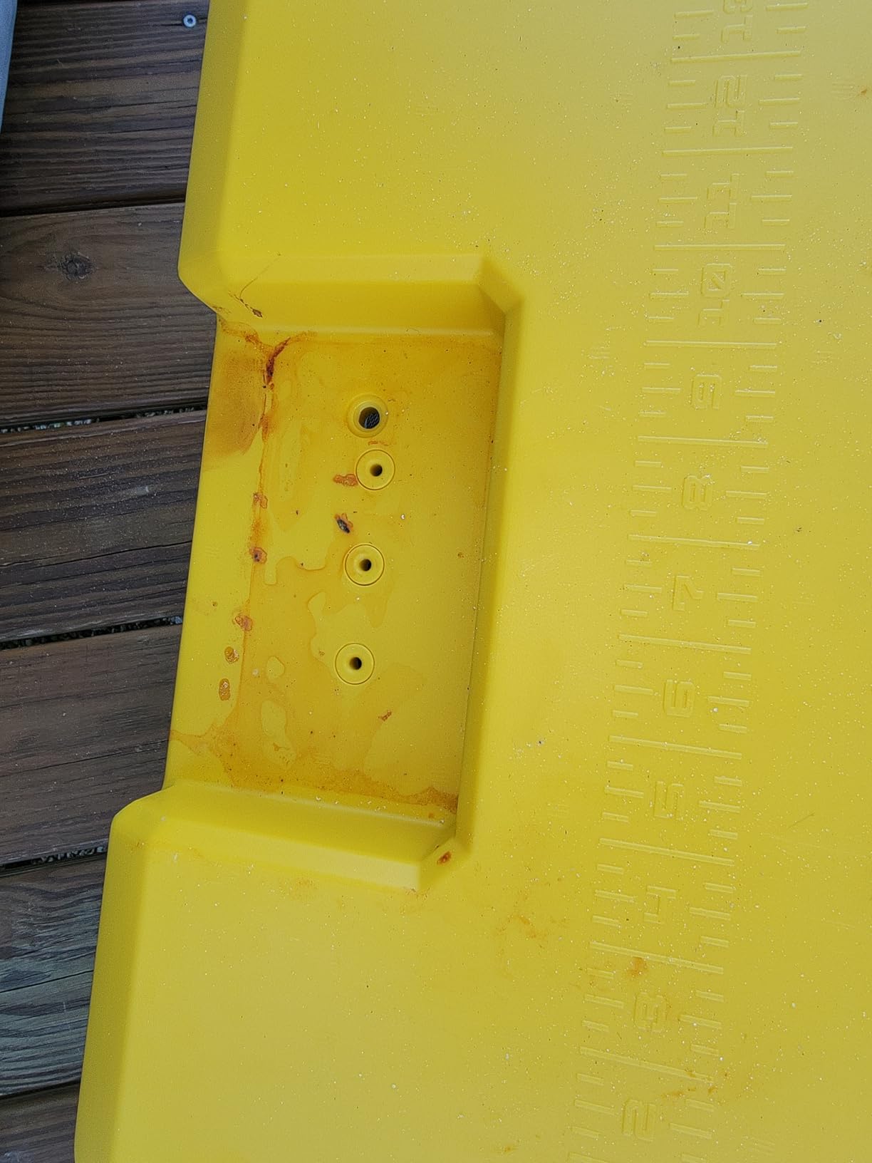 Frabill Magnum Bait Station 13 Quart Live Bait Well, White and Yellow customer photo 1