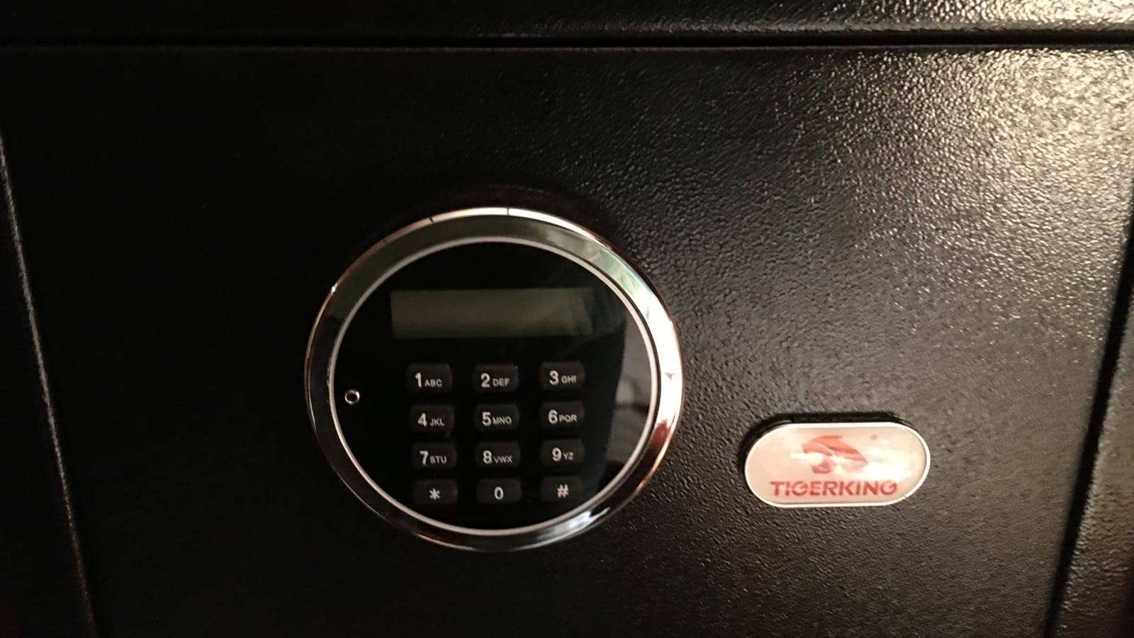 TIGERKING 1.2 Cu Ft Small Safe Box, White Security Safe with Digital Keypad customer photo 2