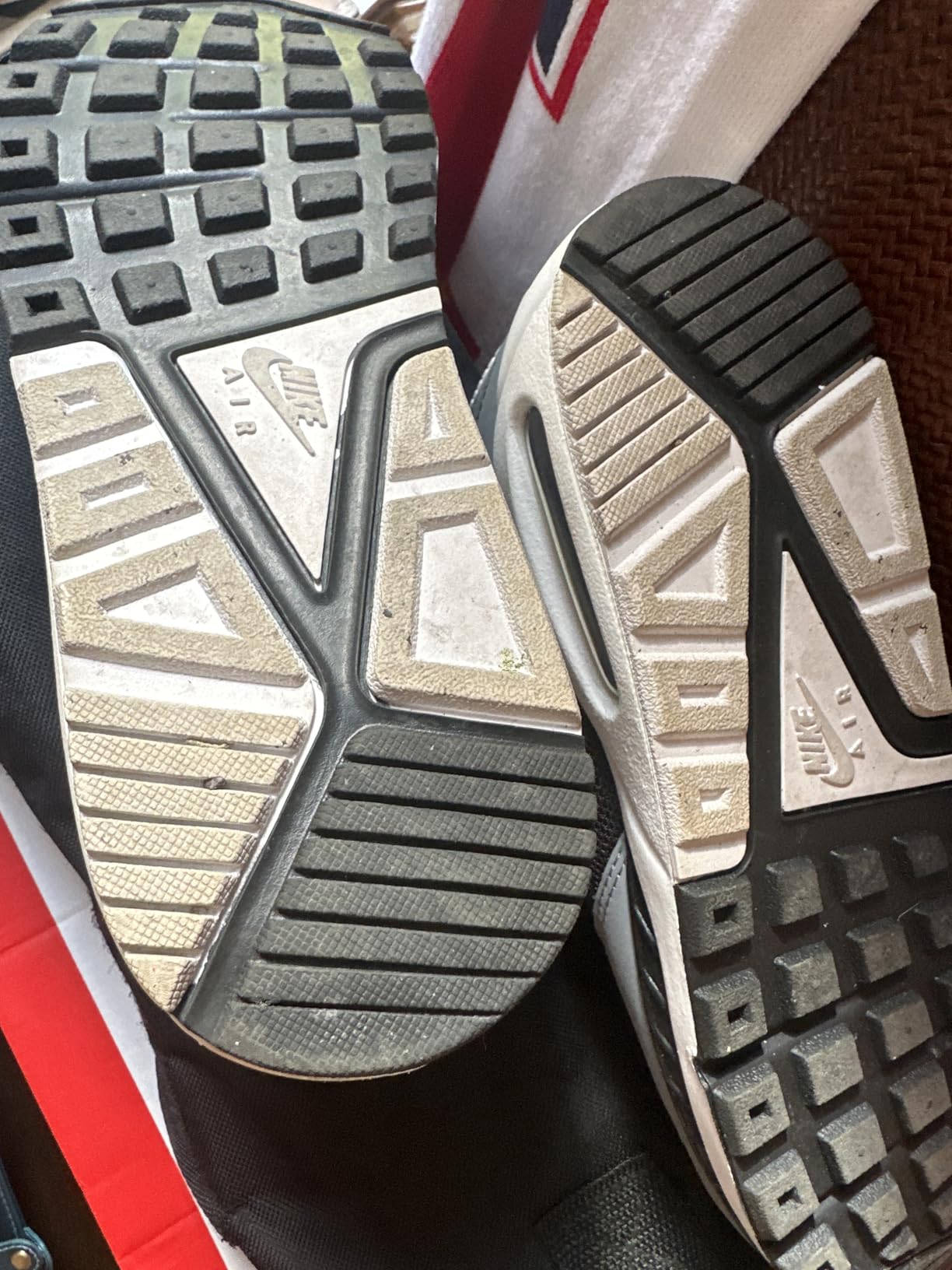 Nike Men's Flex Control TR3 Sneaker customer photo 2