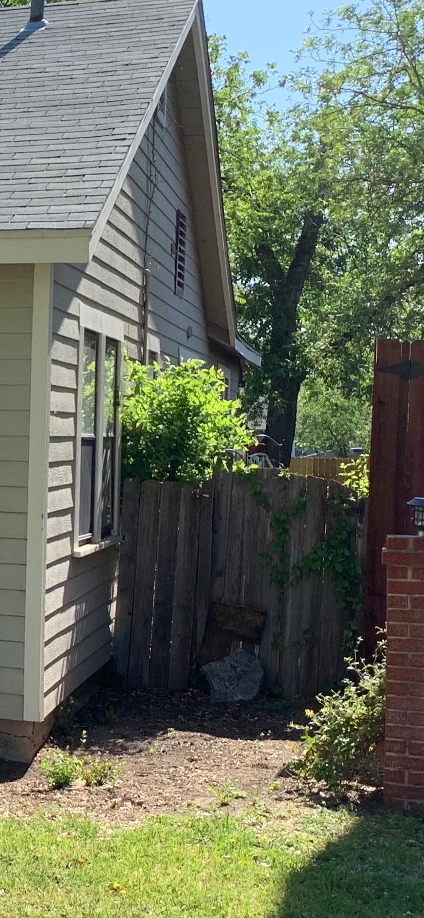 XCEL Fence ® Black Steel Anti-Rust Fence Panel - Flat Top/Picket Bottom - 3-Rail - 5'FT H X 6.5'FT W- Easy Installation - for Residential, Outdoor, Yard, Garden, 3-Rail, 1 Post Included* customer photo 1