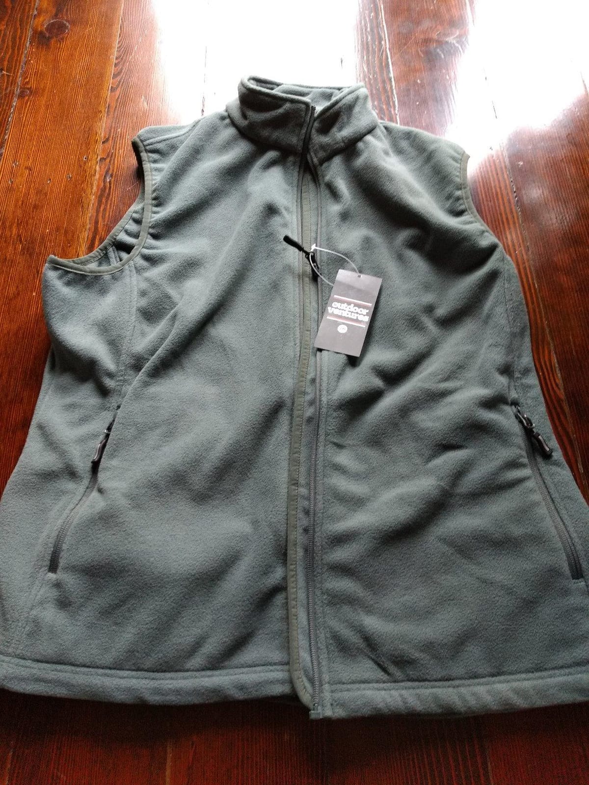 Outdoor Ventures Women's Polar Fleece Vest Outerwear Zip Sleeveless Jacket customer photo 1