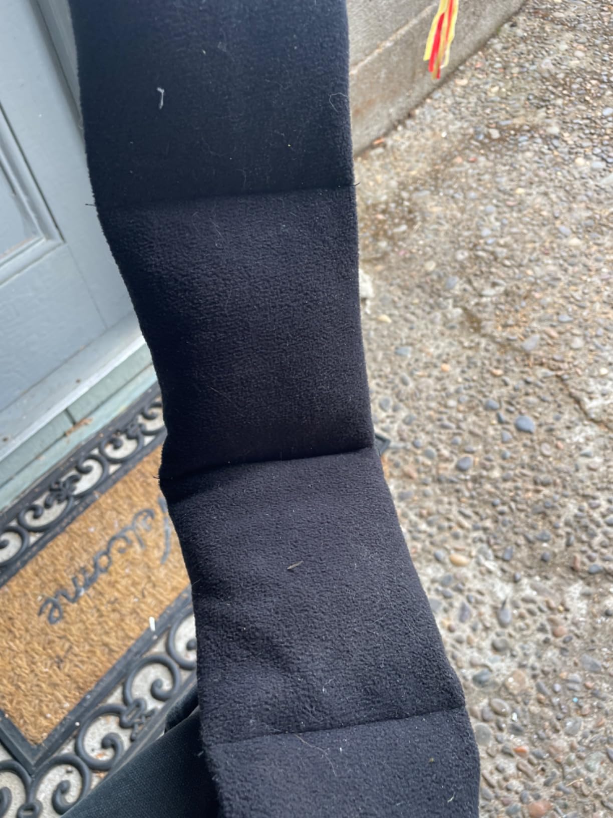 Evelots Water Absorber Snake Sock - Reusable Water Barrier - Absorbs 10 Times its Weight-Great for Leaks & Spills from Doors, Windows, Water Tank, Heavy Rain, Shower Tub-3 Feet Long customer photo 2