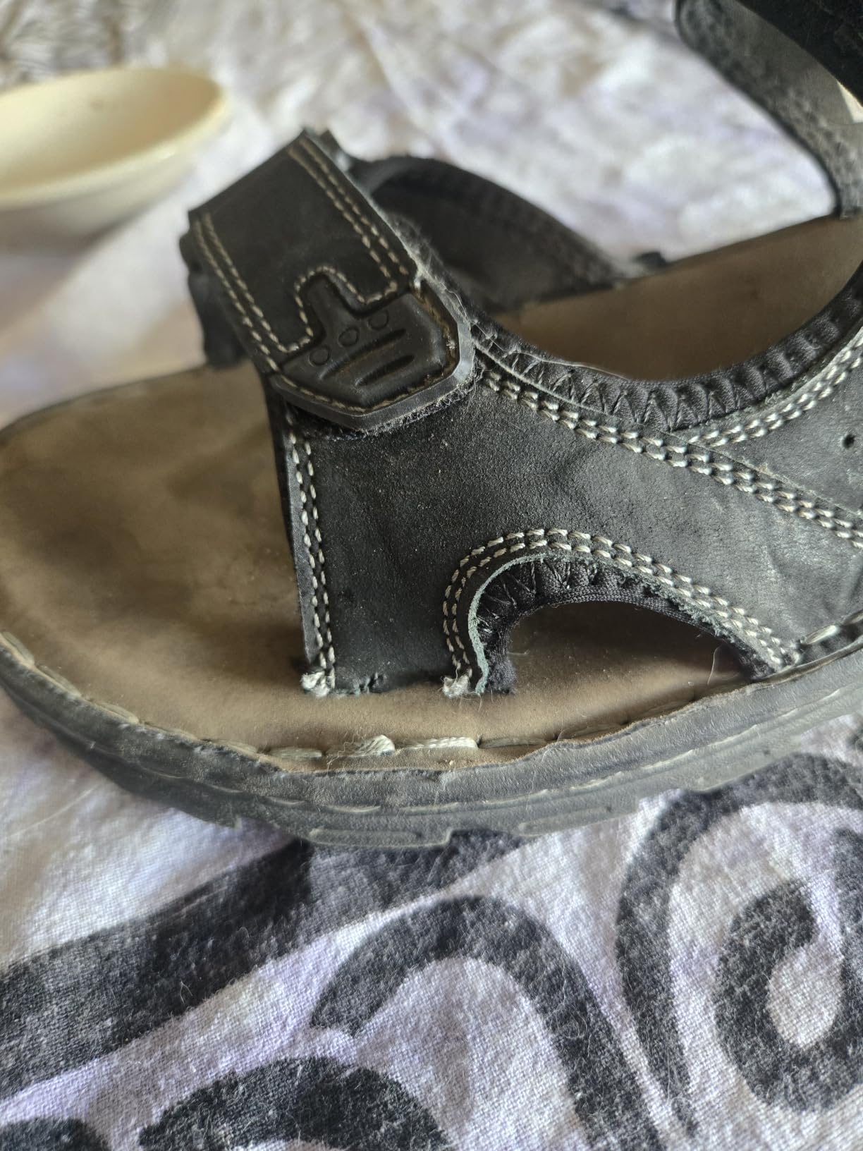 Jousen Men's Leather Hiking Sandals with Arch Support customer photo 1