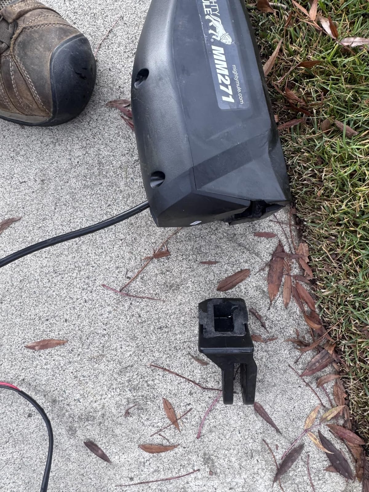 Mighty Mule MM271 Automatic Gate Opener, Solar Ready, Comes with Gate Opener Remote and More-Up to 12ft Long or 300lb, Black, 1 Gate Opener Kit customer photo 1