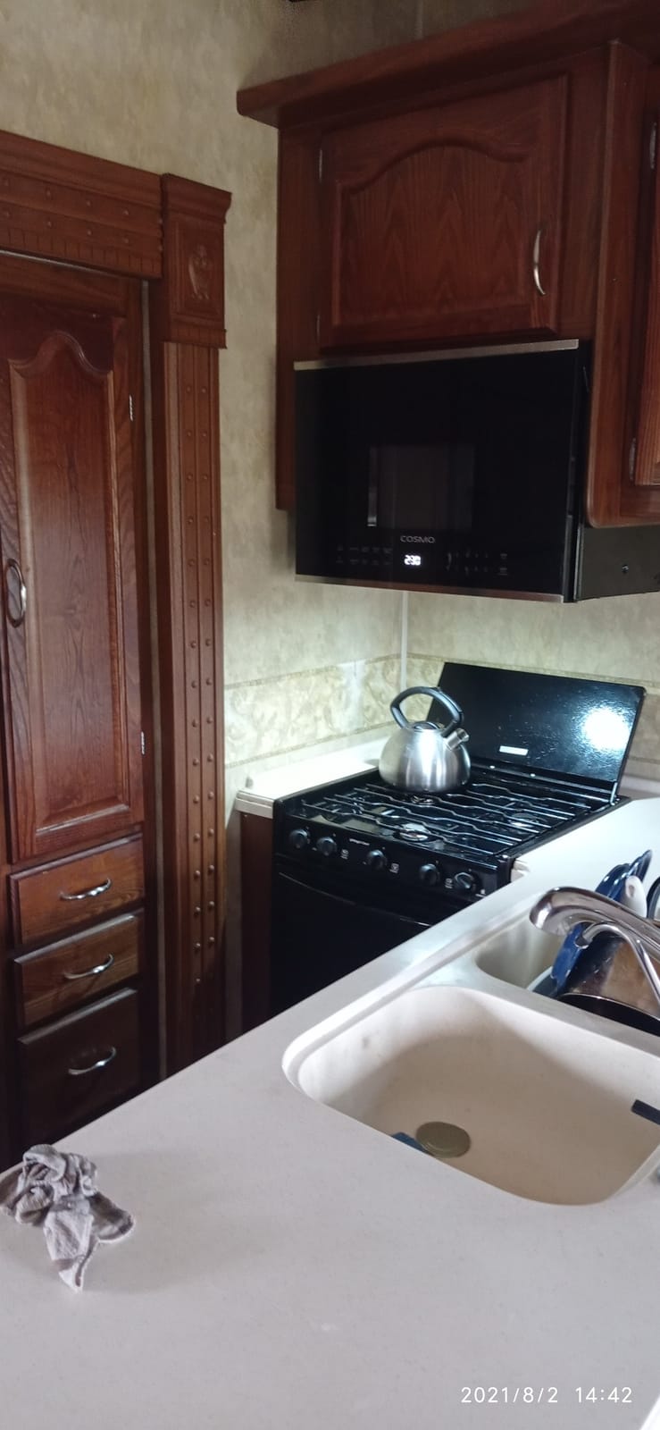 30 in. Stellar Coll 1.9 cu ft Over the Range Microwave, Vent Fan, Stainless customer photo 1