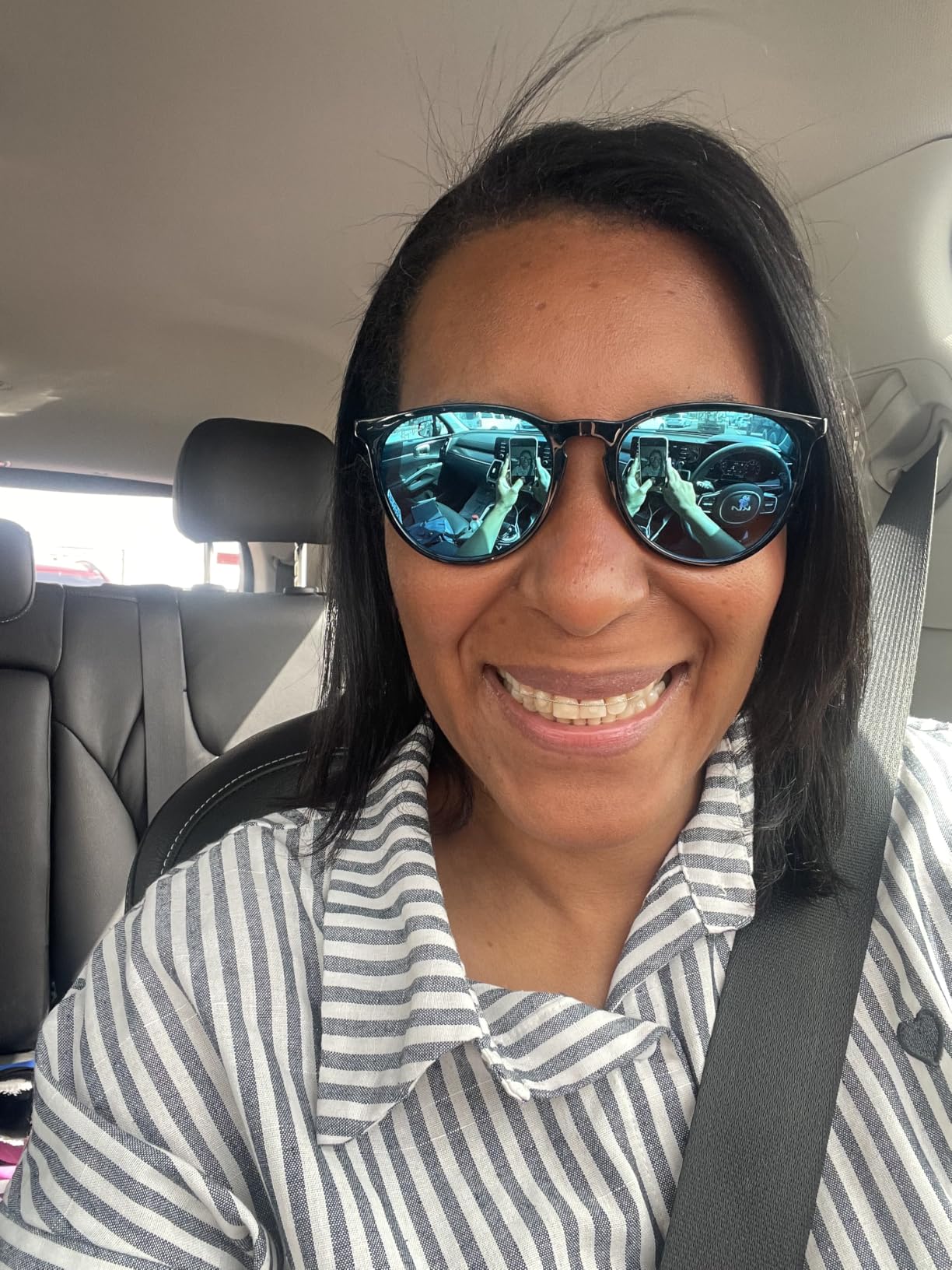 Ray-Ban RB4171 Erika Round Sunglasses for Women for Men customer photo 1
