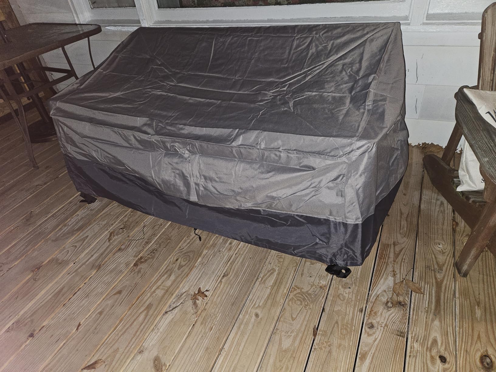 Easy-Going Heavy Duty Outdoor Loveseat Cover, 58Wx32.5Dx31H inch customer photo 1