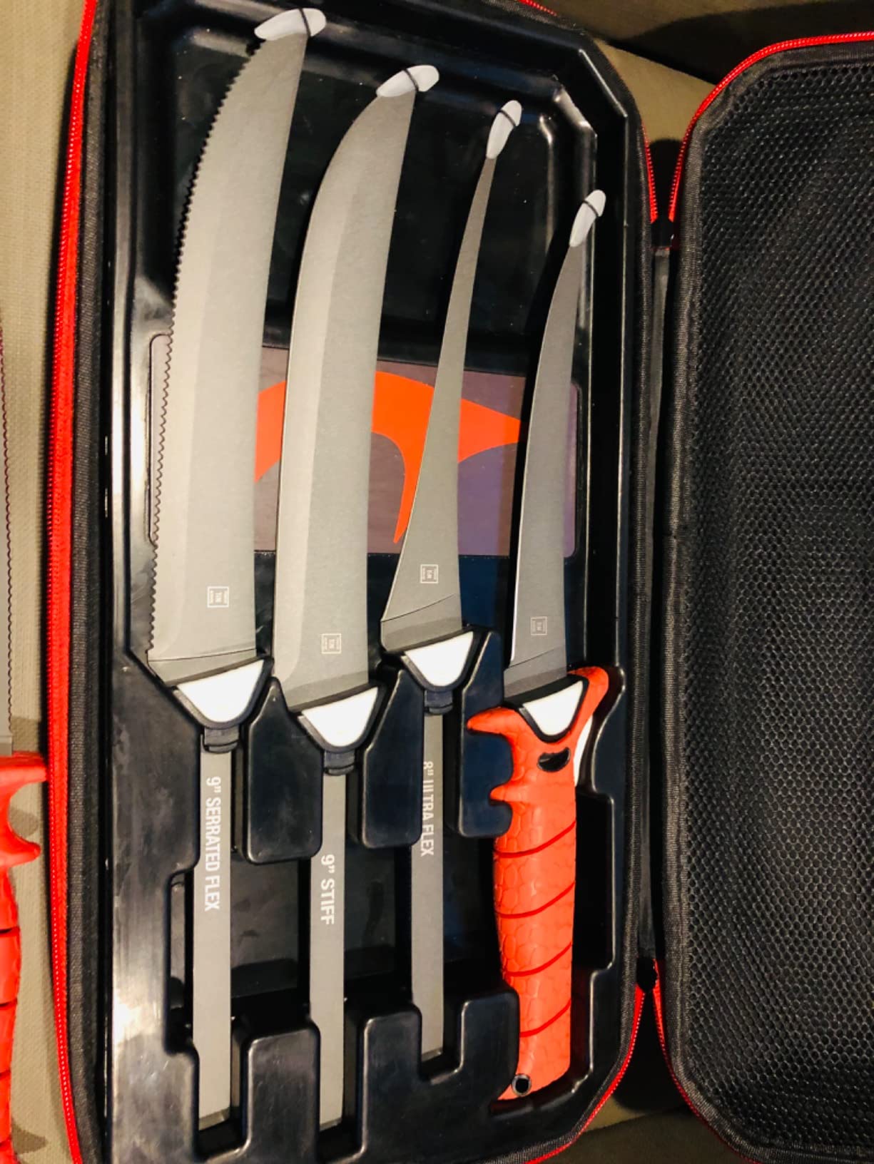 BUBBA Multi-Flex Interchangeable Blade Kit, with Non-Slip Grip Handle, 2 Ti-Nitride S.S. Coated Non-Stick Blades and Case for Fishing customer photo 1