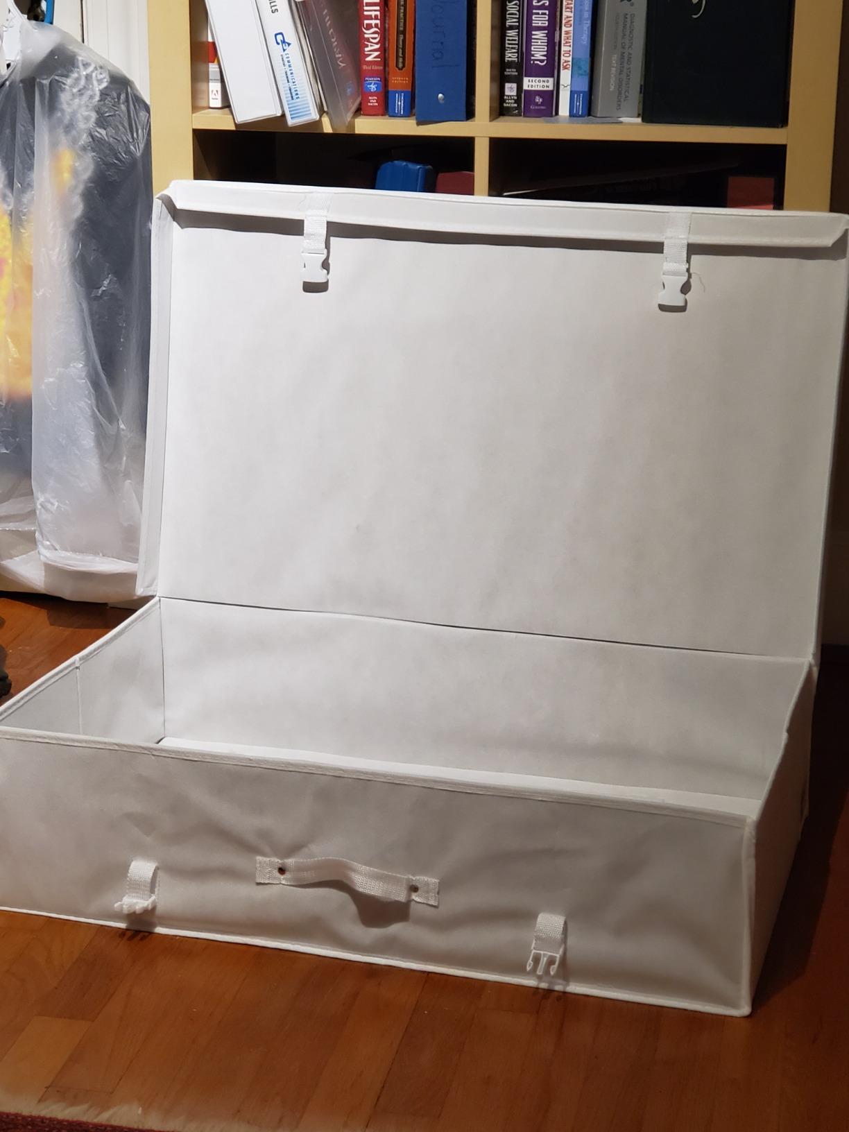 HANGERWORLD Wedding Dress Storage Box with Acid Free Tissue - Medium, Ivory Gold Fleur de Lis Pattern customer photo 2