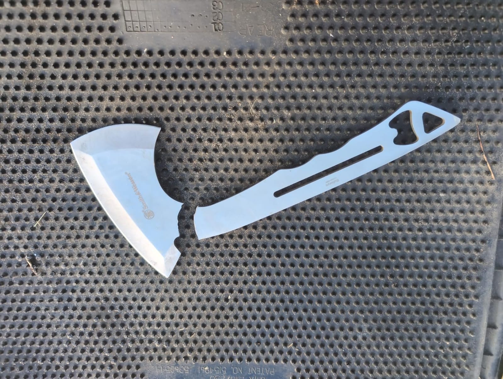 Smith & Wesson Bullseye Throwing Products with Full Tang Stainless Steel Design and Protective Nylon Sheaths for Recreation and Competition customer photo 1