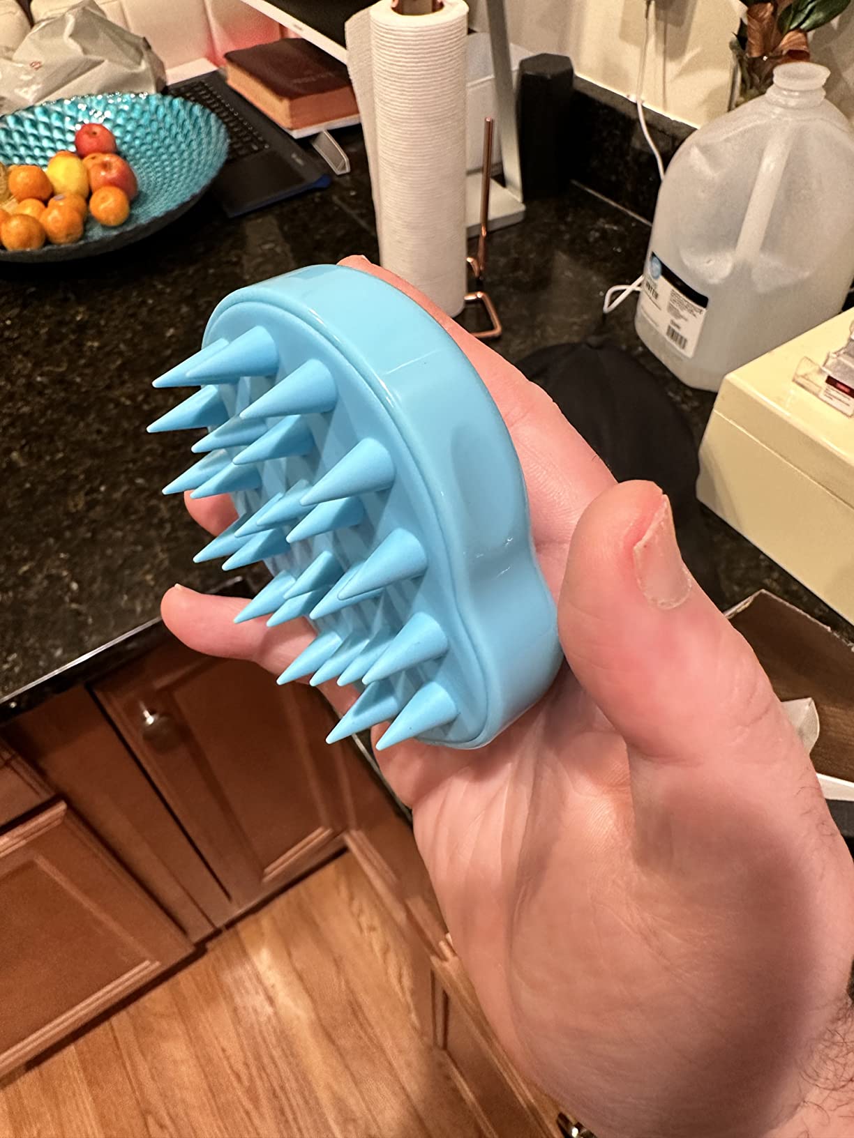 FREATECH Scalp Scrubber Scalp Massager Hair Growth, Shower Shampoo Brush with Silicone Bristles for Dandruff Removal and Hair Care, Wet & Dry Hair Massager Scalp Exfoliator for Men Women Kids，Black customer photo 1