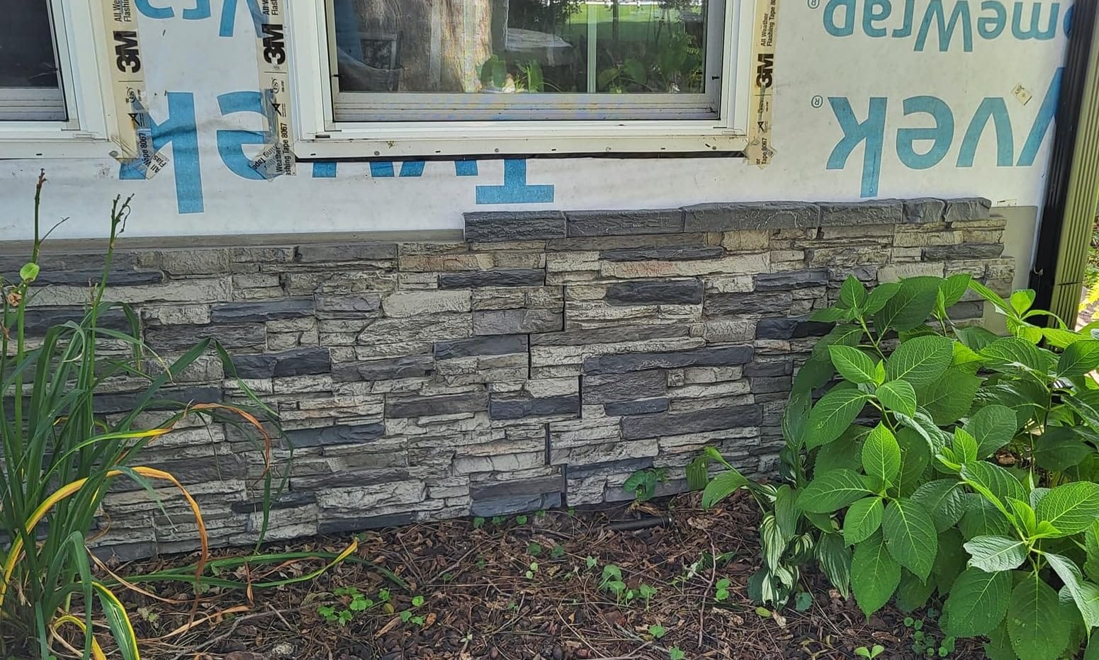 Lightning Ridge Class A Fire Rated Faux Stone Siding Panel, Finished Gray Fox (48