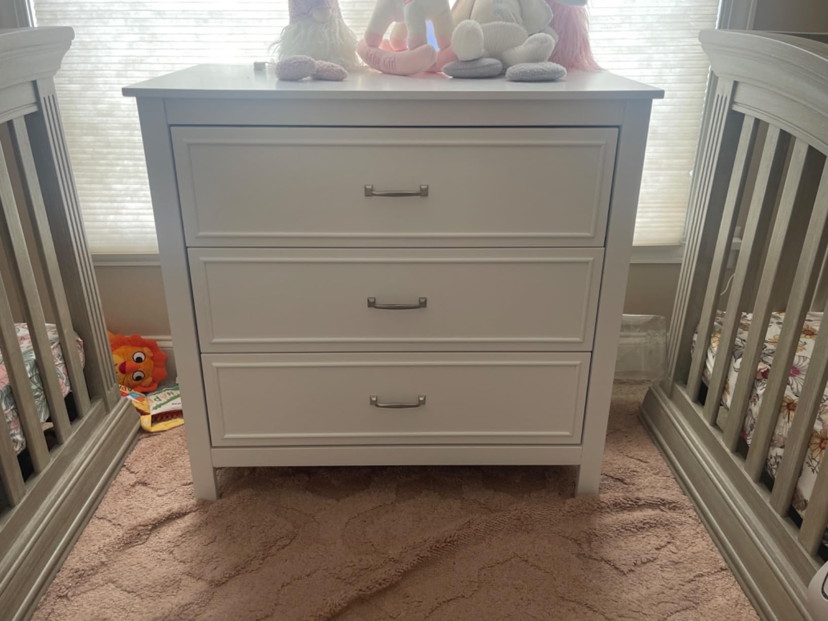 DaVinci Charlie 3-Drawer Dresser in White, 35x20x34 Inch (Pack of 1) customer photo 2