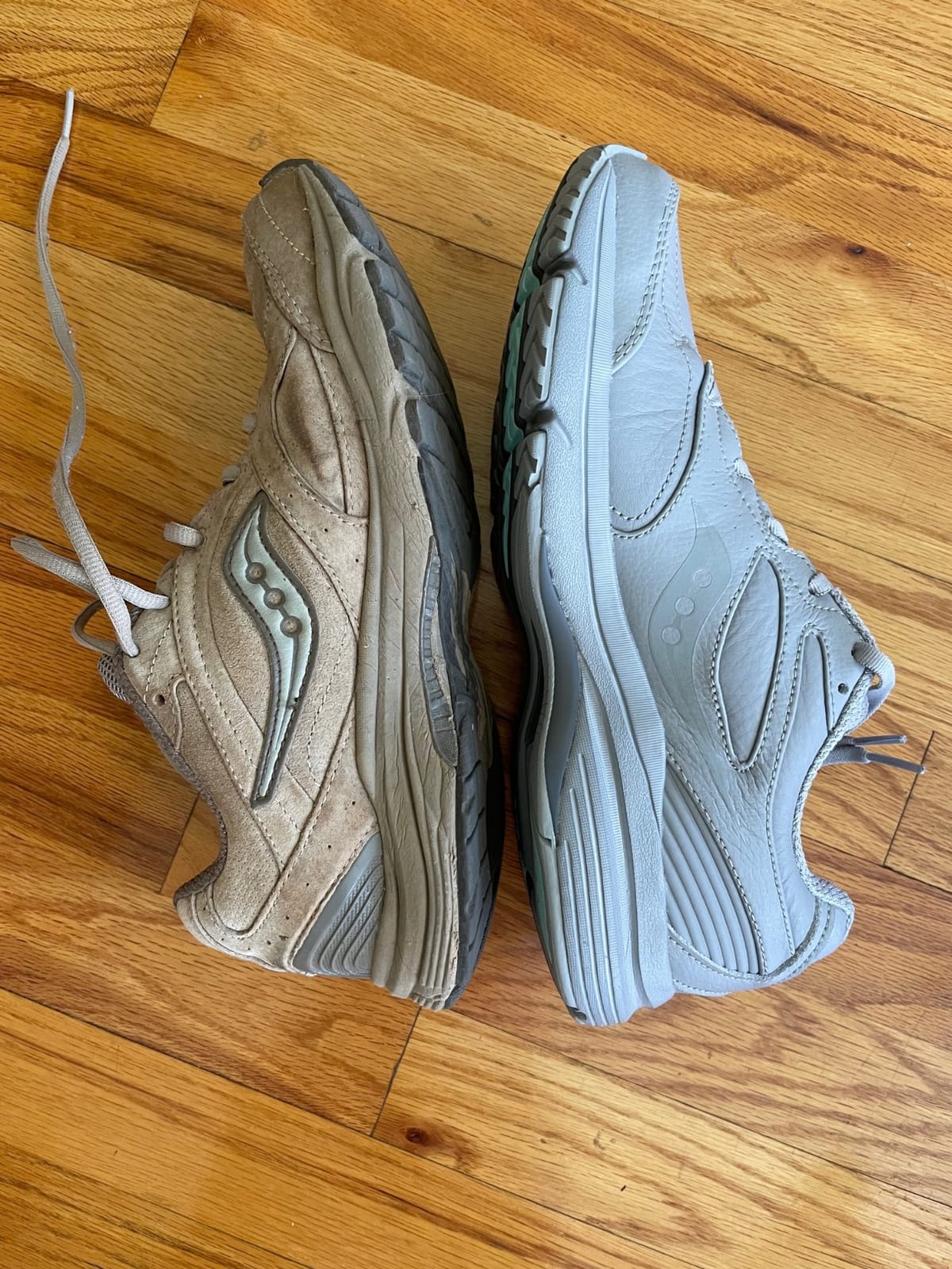 Saucony Women's Integrity Walker 3 Walking Shoe customer photo 1