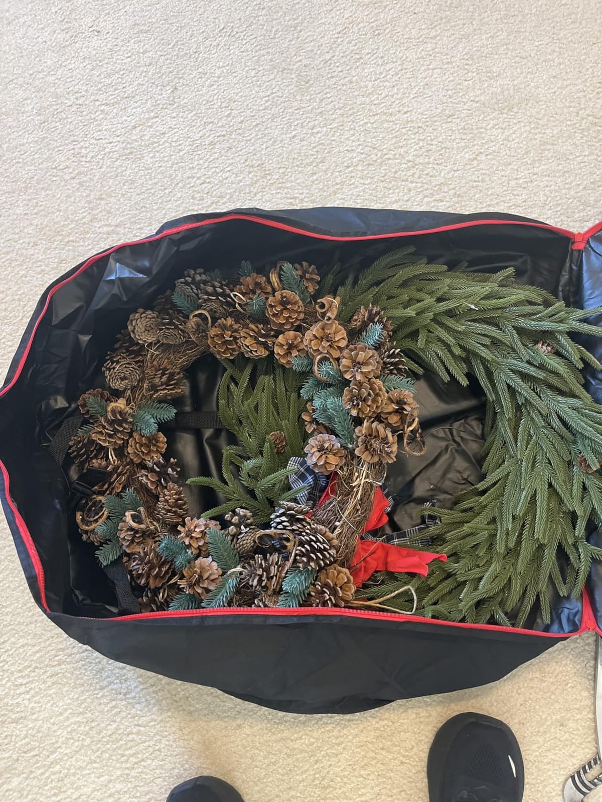 ZOBER Christmas Wreath Storage Container 36 Inch - Wreath Bag Fits 2 Wreaths Box - 600D Oxford Fabric - Interior Compartment for Storing Garlands, Wreaths Storage Bag W Strong Durable Handles - Red customer photo 2