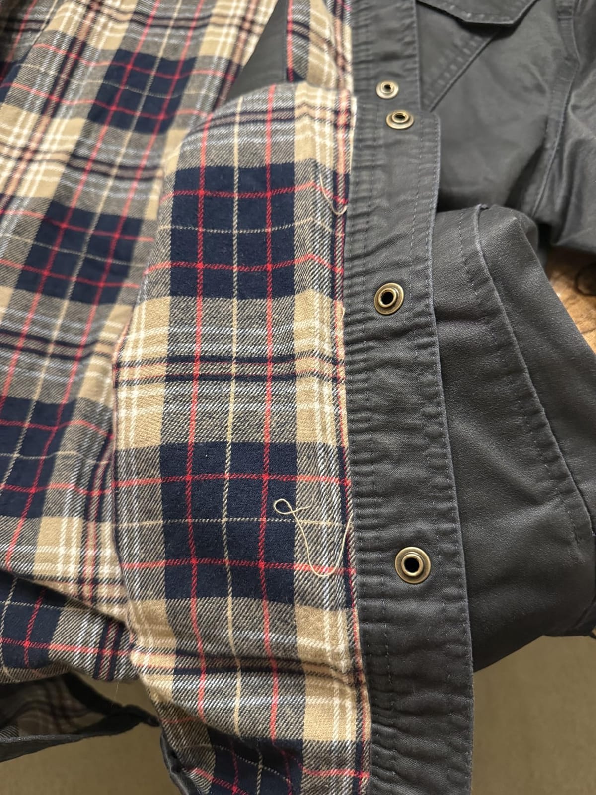 Legendary Whitetails Men's Flannel Lined Shirt Jacket Waxed Cotton Water Resistant customer photo 2