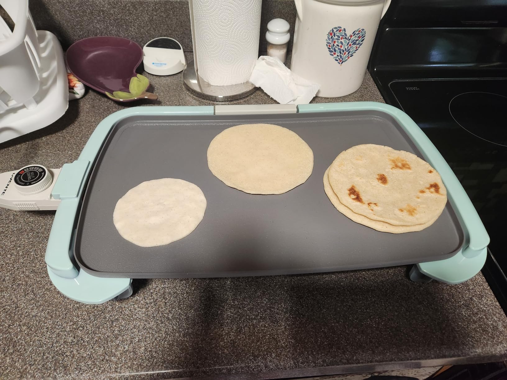 OVENTE Electric Griddle with 16 x 10 Inch Non-Stick Plate, Copper GD1610CO customer photo 1