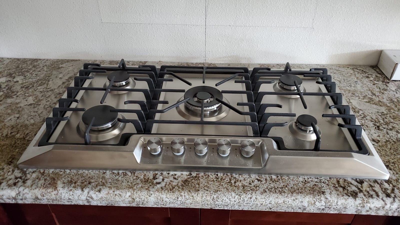 Empava 30-Inch Gas Cooktop, 5 Italian SABAF Burners, Stainless Steel customer photo 2