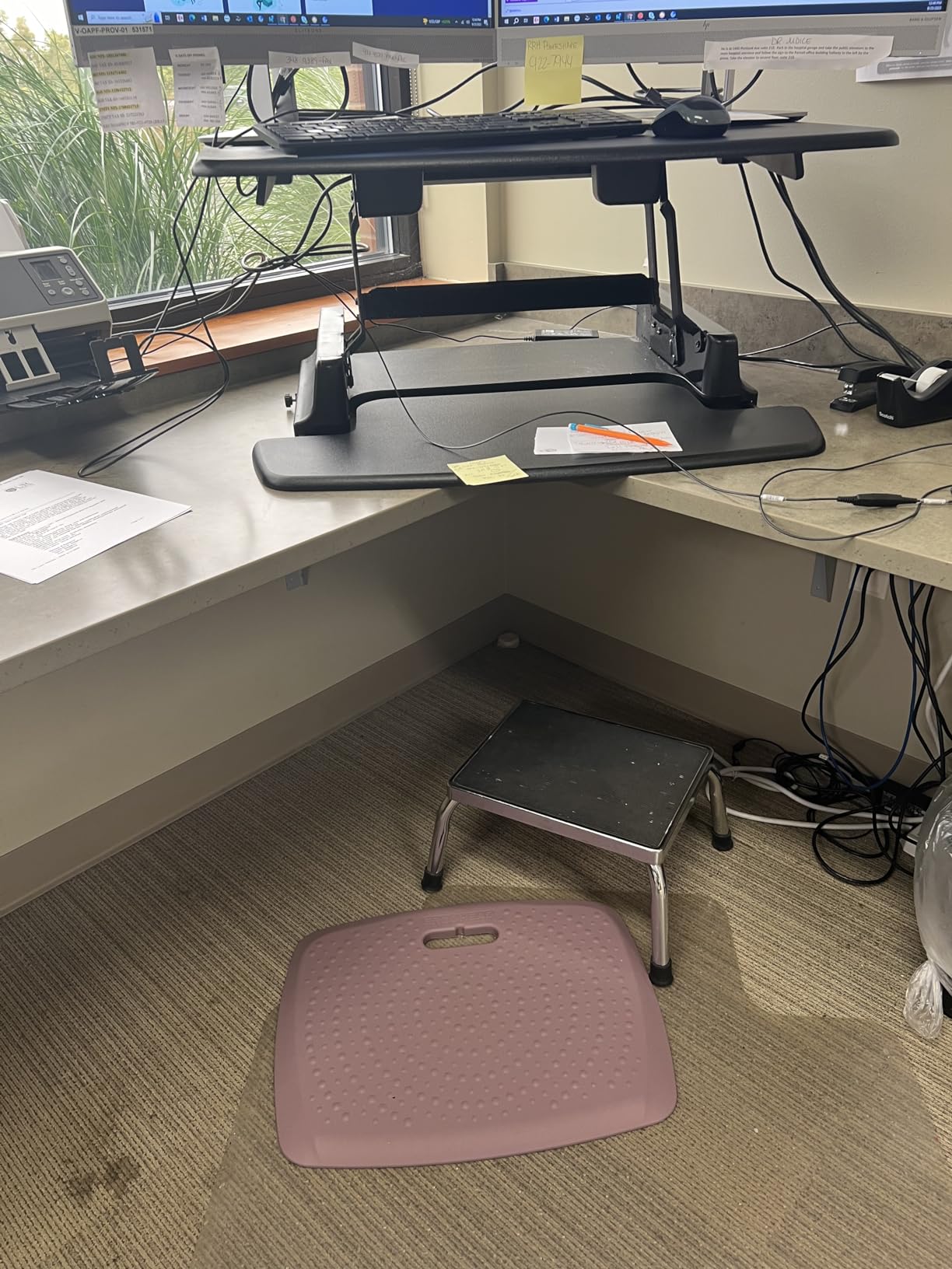 Anti Fatigue Kitchen Floor Mat Comfort Standing Mat, Portable Office Standing Desk Mat, Multi-Purpose Kitchen Rug, Built-in Handle with Massage Points Comfort Floor Mat (Black, 17
