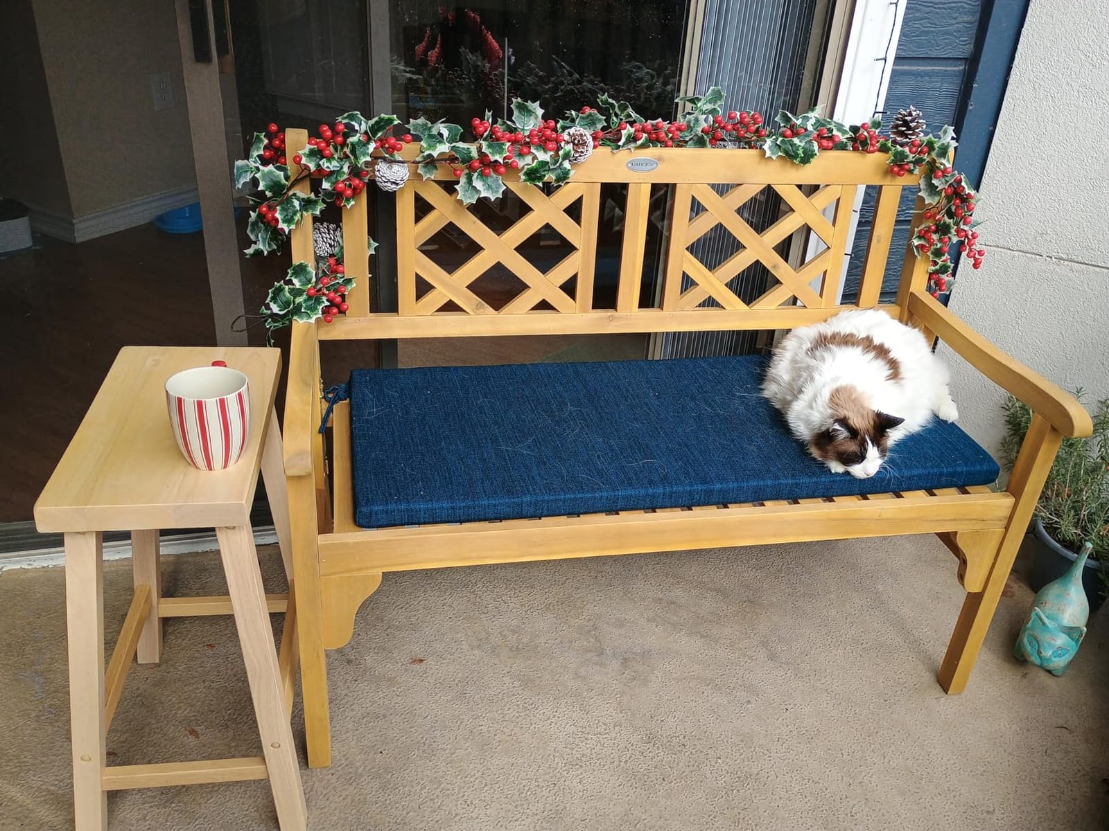 GIANTEX 4 Ft Foldable Outdoor Bench, Acacia Wood Outside Loveseat with Curved Backrest and Armrest, 705Lbs Weight Capacity, Garden Bench for Patio, Park, Porch, Balcony customer photo 1