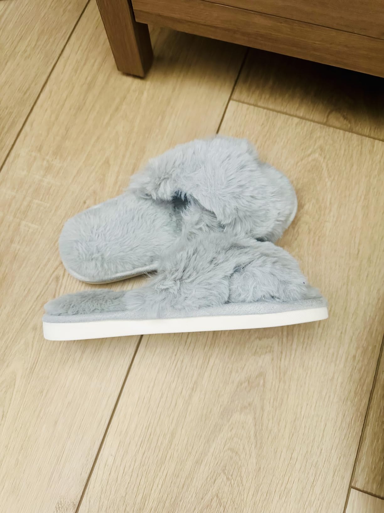 Evshine Memory Foam Fuzzy House Slippers for Women customer photo 2