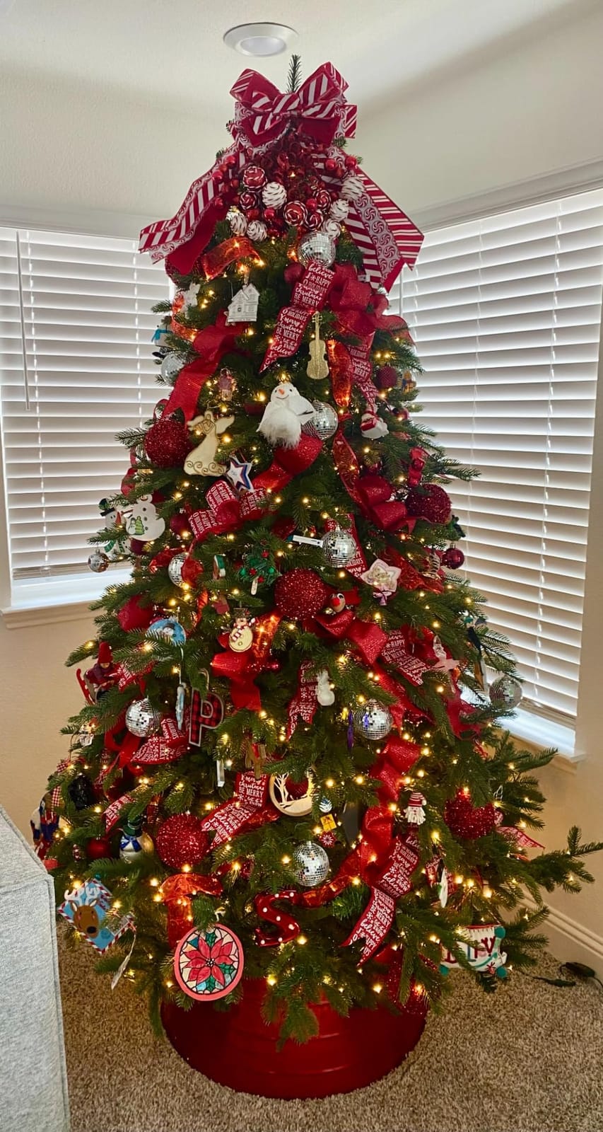 ZOBER Wide Christmas Tree Storage Bag - Maximum Accessibility - Fits 7.5 Ft Trees - 600D Oxford Fabric Christmas Tree Bag For Storage Box For Xmas - Strong, Durable Straps & Handles - Card Slot - Red customer photo 1