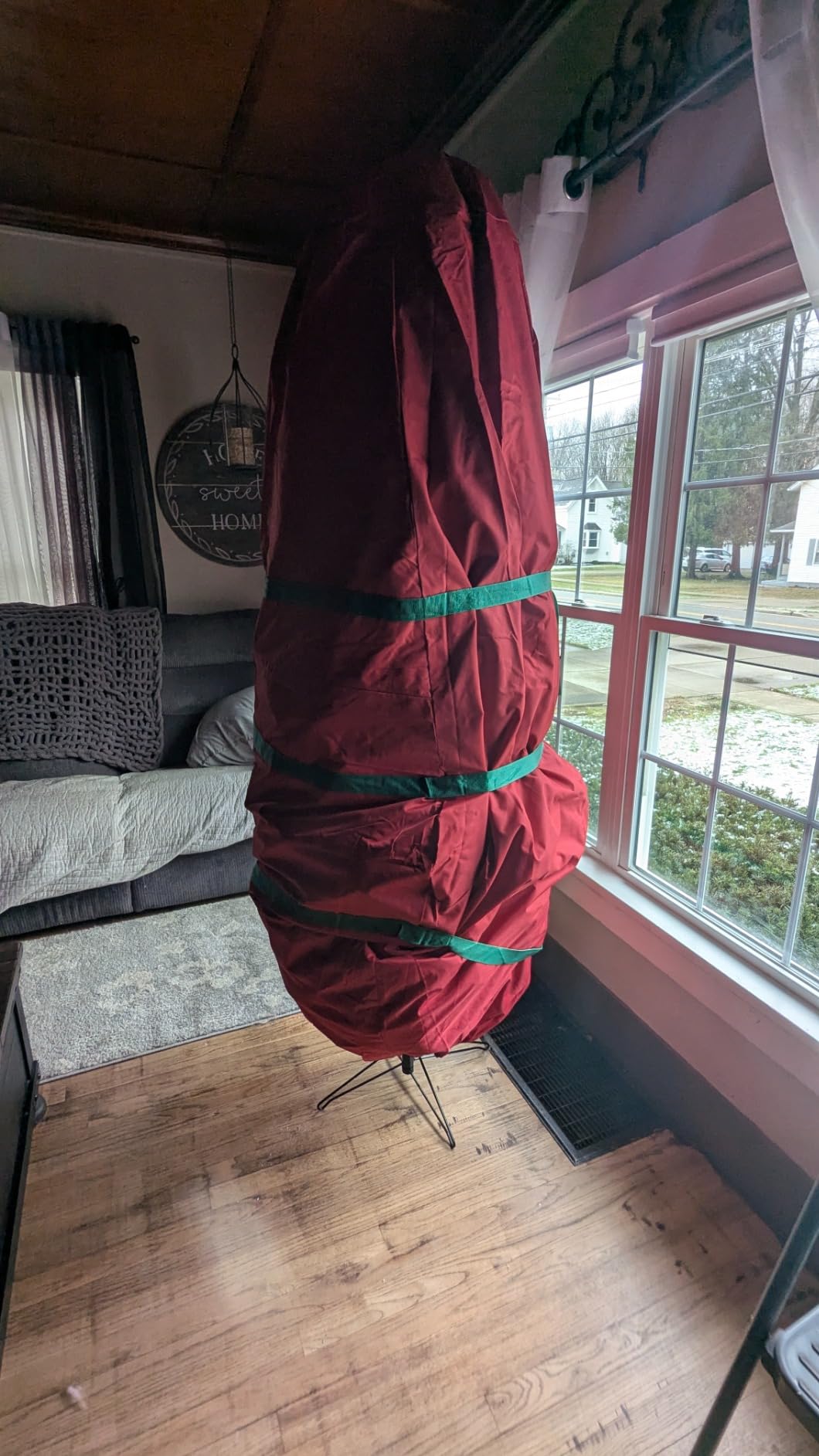 Sattiyrch Upright Christmas Tree Storage Bag, Fits Up to 9 ft Tall Artificial Tree, Heavy Duty 600D Canvas Red customer photo 1