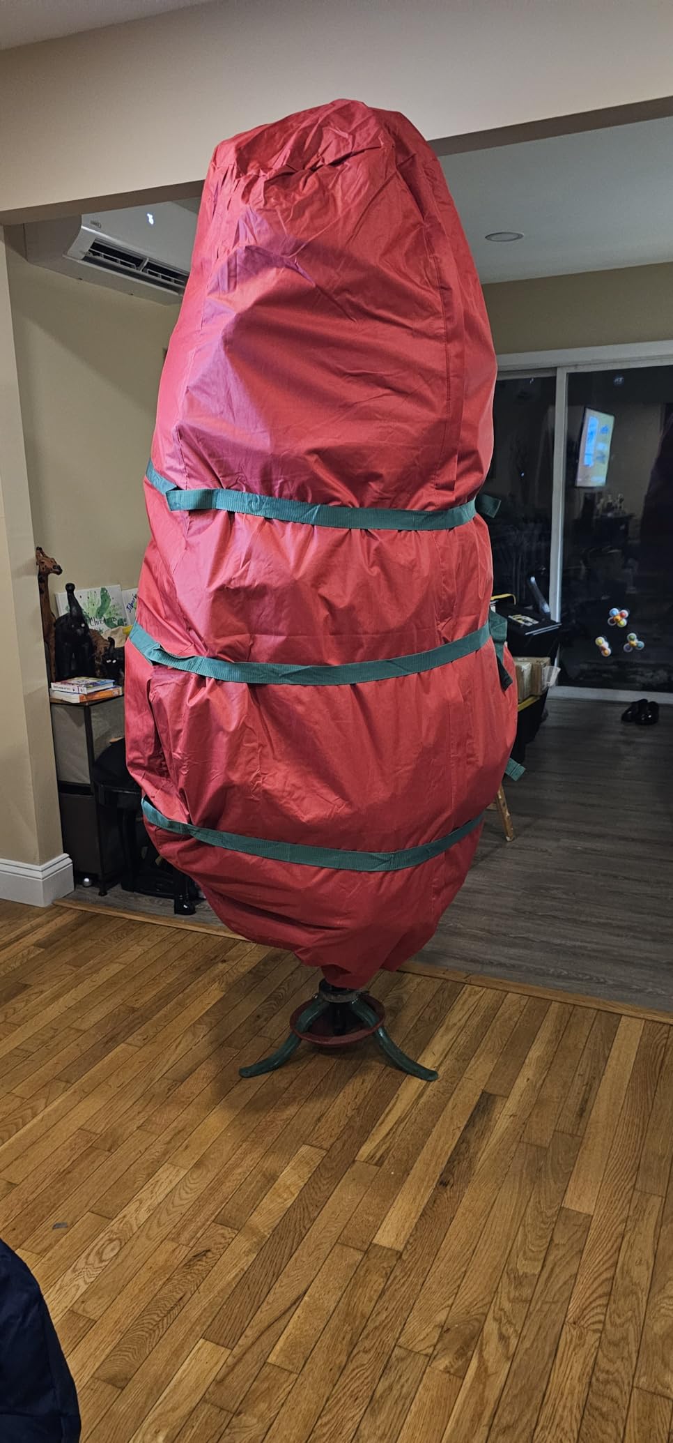 Sattiyrch Upright Christmas Tree Storage Bag, Fits Up to 9 ft Tall Artificial Tree, Heavy Duty 600D Canvas Red customer photo 2