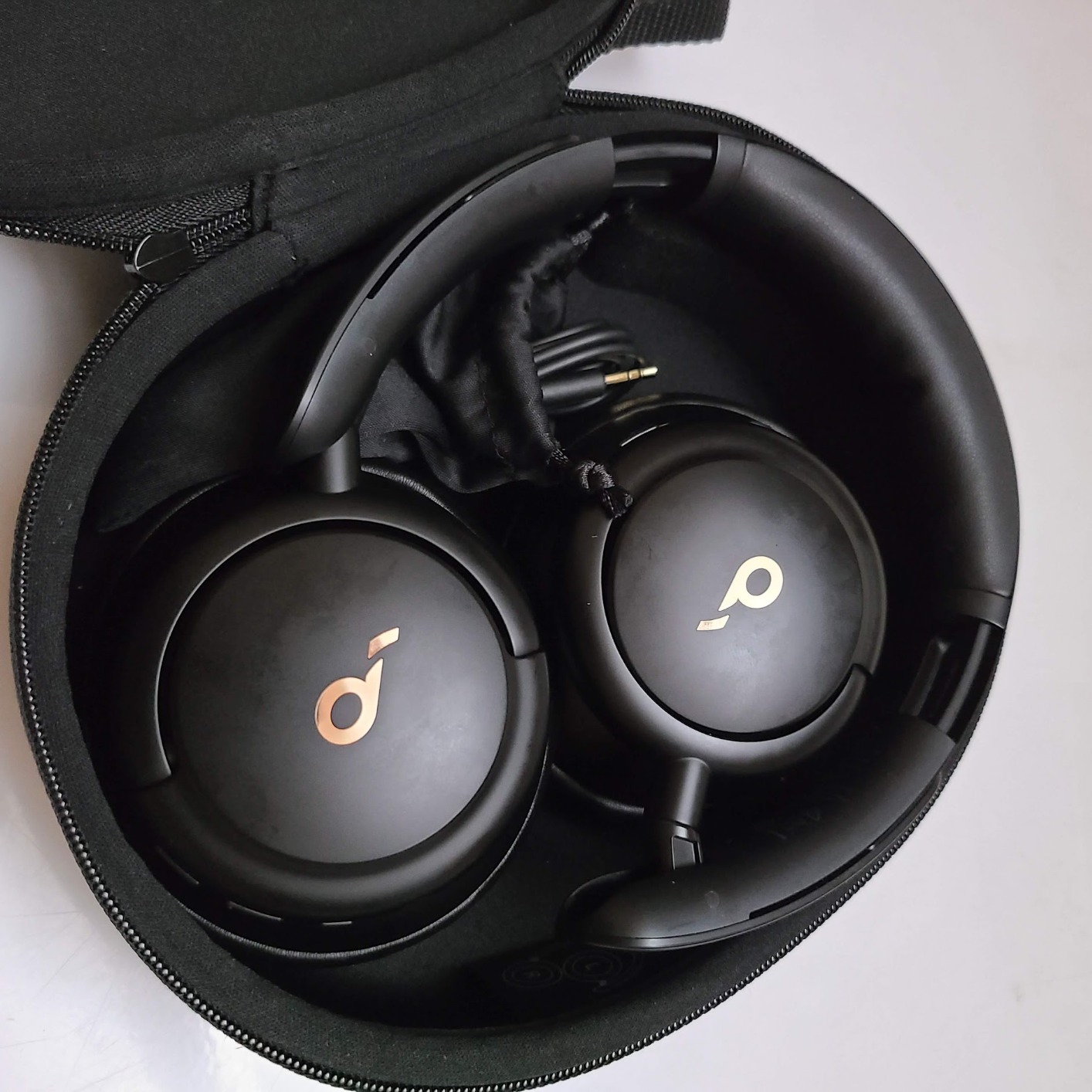 Soundcore by Anker Q30 Hybrid Active Noise Cancelling Headphones, Black customer photo 2