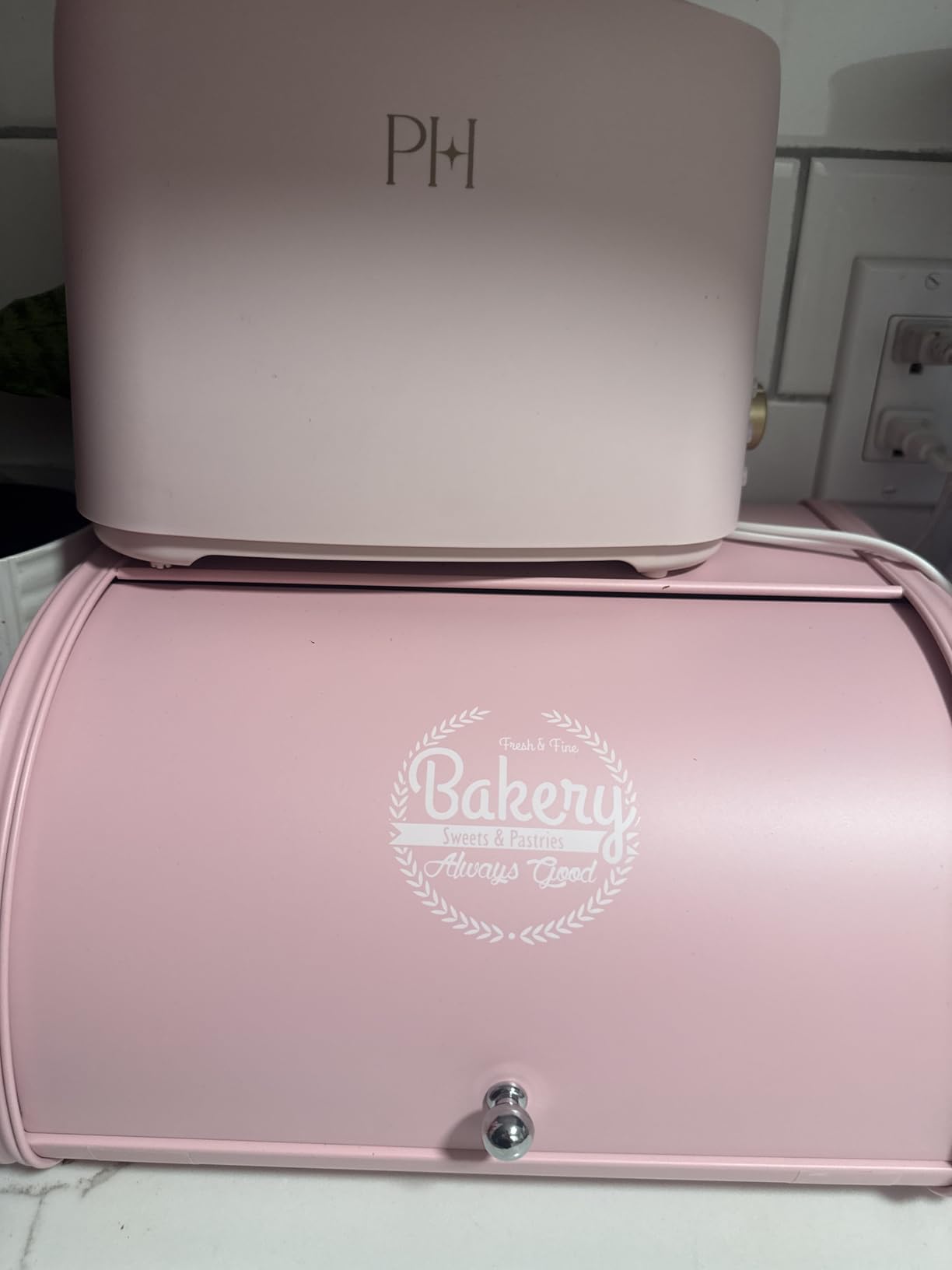 X458 Gray Bread Box Roll Top, Metal Bread Box for Kitchen Countertop, Large Space, Keeps Bakery Items Fresh Longer, Bread Bin for Kitchen Countertop, Breadbox to Store Cookies, Bagels, Muffins customer photo 2