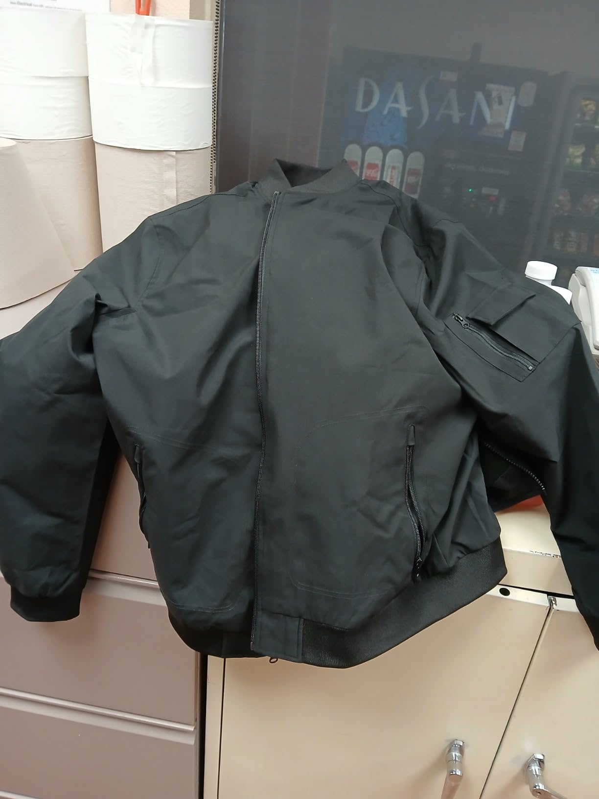 Rdruko Men's Lightweight Bomber Jacket Causal Fashion Stylish Windbreaker Light Jacket customer photo 2
