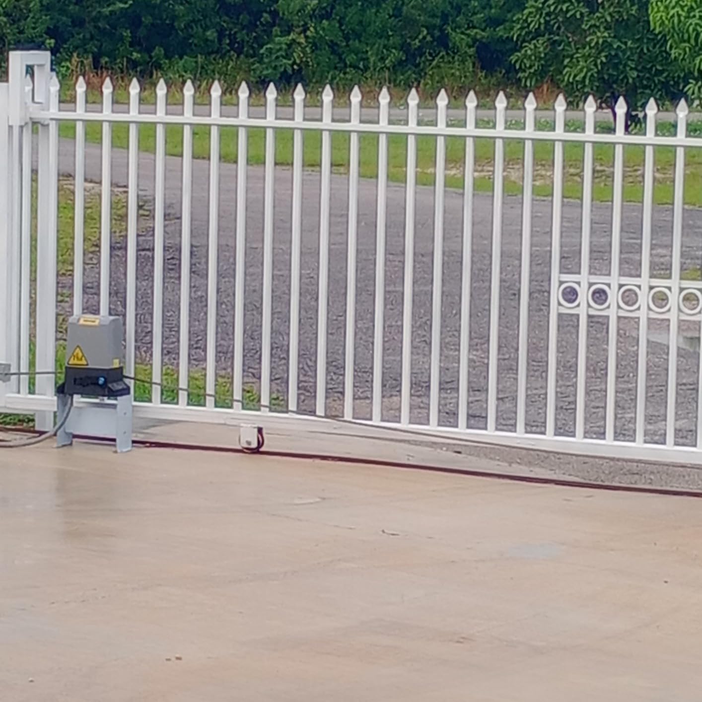 Vevor Automatic Sliding Gate Opener 1764 LBS Electric Sliding Gate Motors customer photo 1