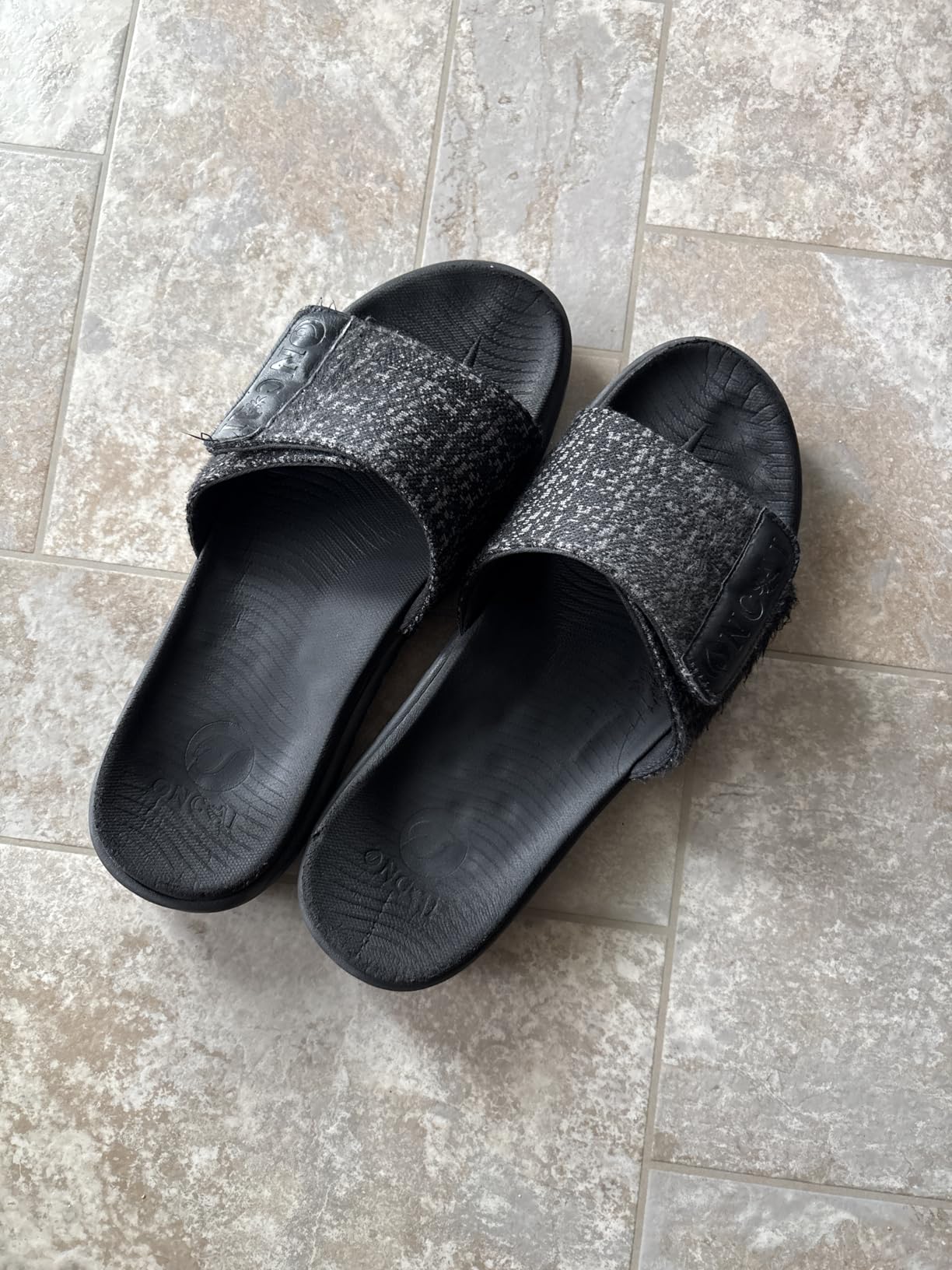 ONCAI Mens Sandals, Arch Support Sport Slides Open Toe Adjustable Straps Orthotic Cushioned Footbed for Plantar Fasciitis Rubber Soles Size 7.5-15 customer photo 2