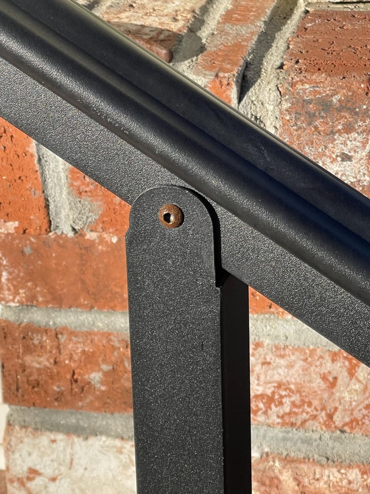 VEVOR Outdoor Handrail 200LBS Load Handrail Outdoor Stairs Aluminum Stair Handrail 36 x 35 Outdoor Stair Railing Transitional Range from 0 to 50 Staircase Handrail Fits 2-3 Steps with Screw Kit customer photo 2