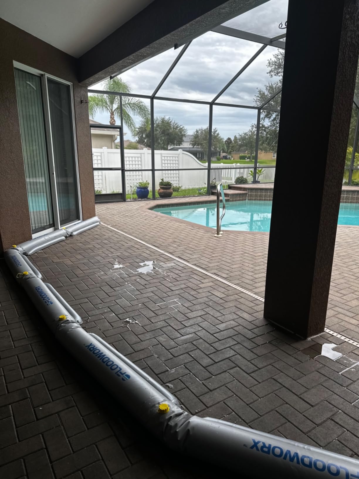 Reusable Flood Barrier and Water Diverter, 4 ft x 6 in, 4 Pack customer photo 1