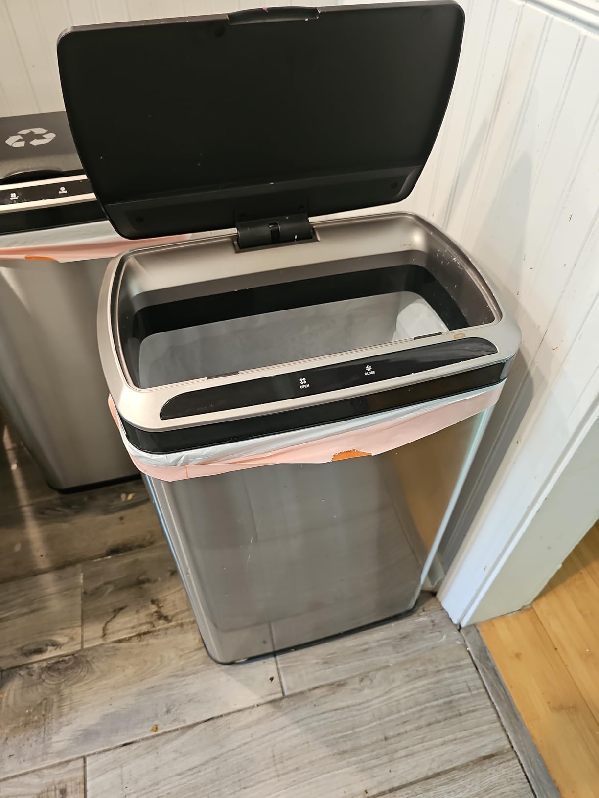 Kraus GarbagePro Rectangular 13 Gallon Hands-Free Motion Sensor Trash Can Battery Operated in Fingerprint Resistant Stainless Steel Finish with SoftShut Touchless Lid, KTCS-10SS customer photo 2