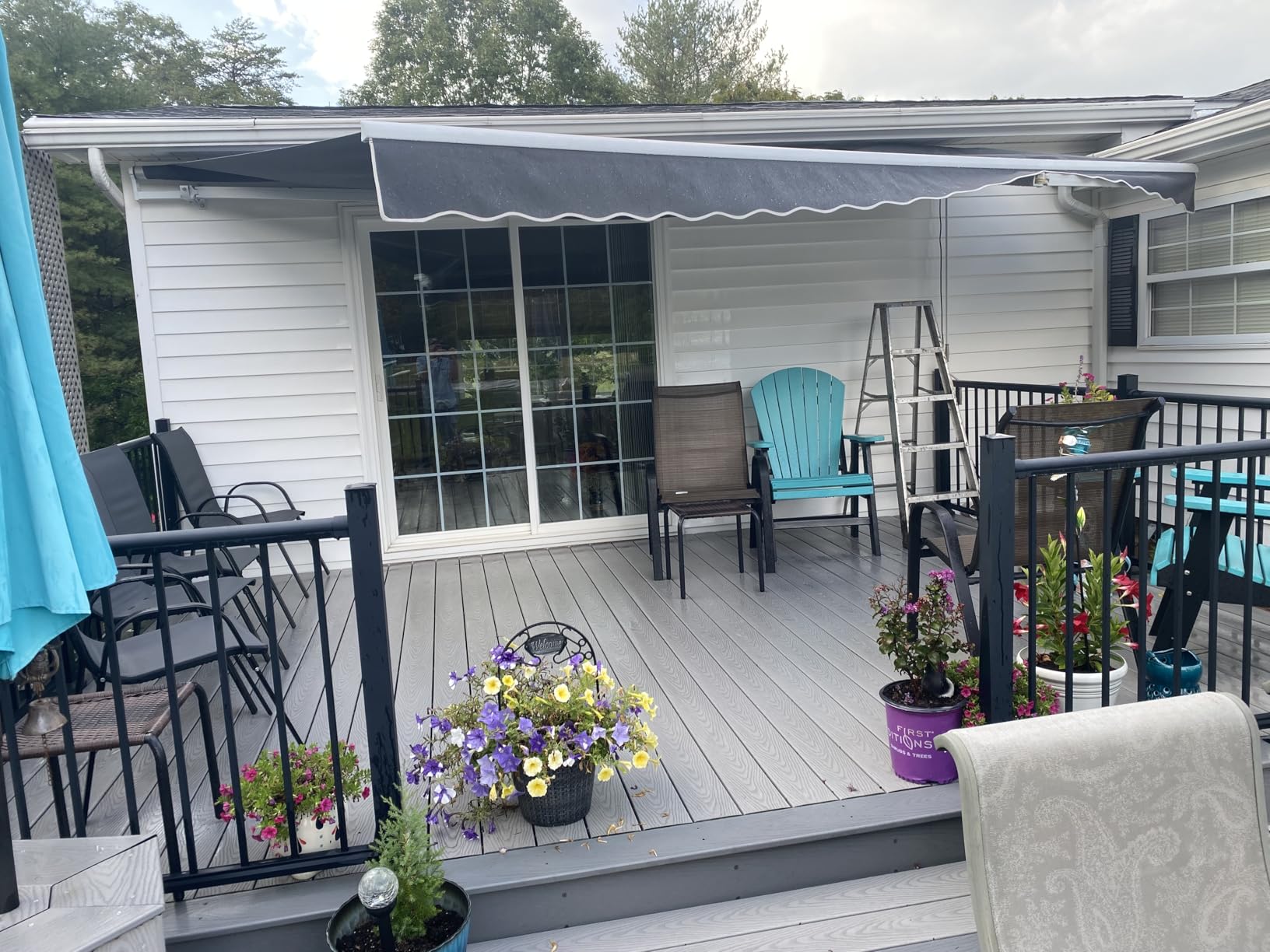 Awntech 12' Maui Right Motor (12' x 10') Retractable Patio Awning, White customer photo 1
