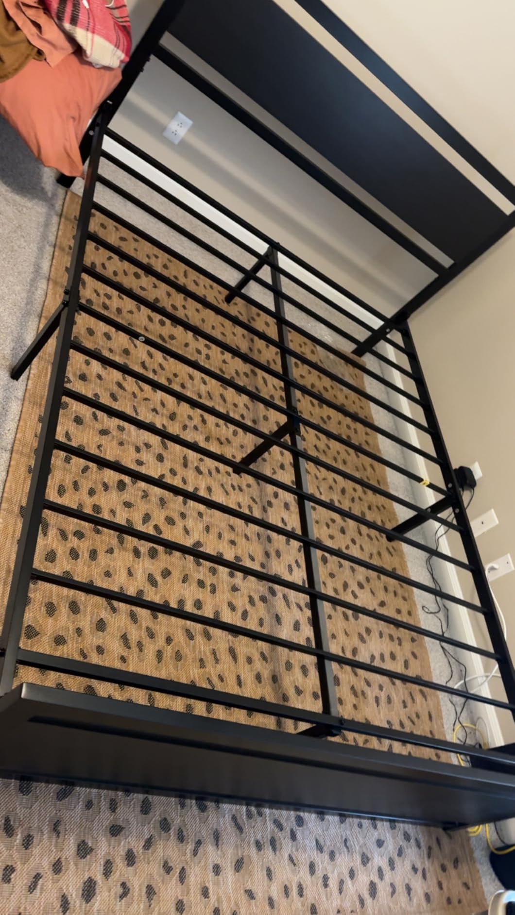 SHA CERLIN Heavy Duty Queen Size Bed Frame with Modern Headboard, Black customer photo 2