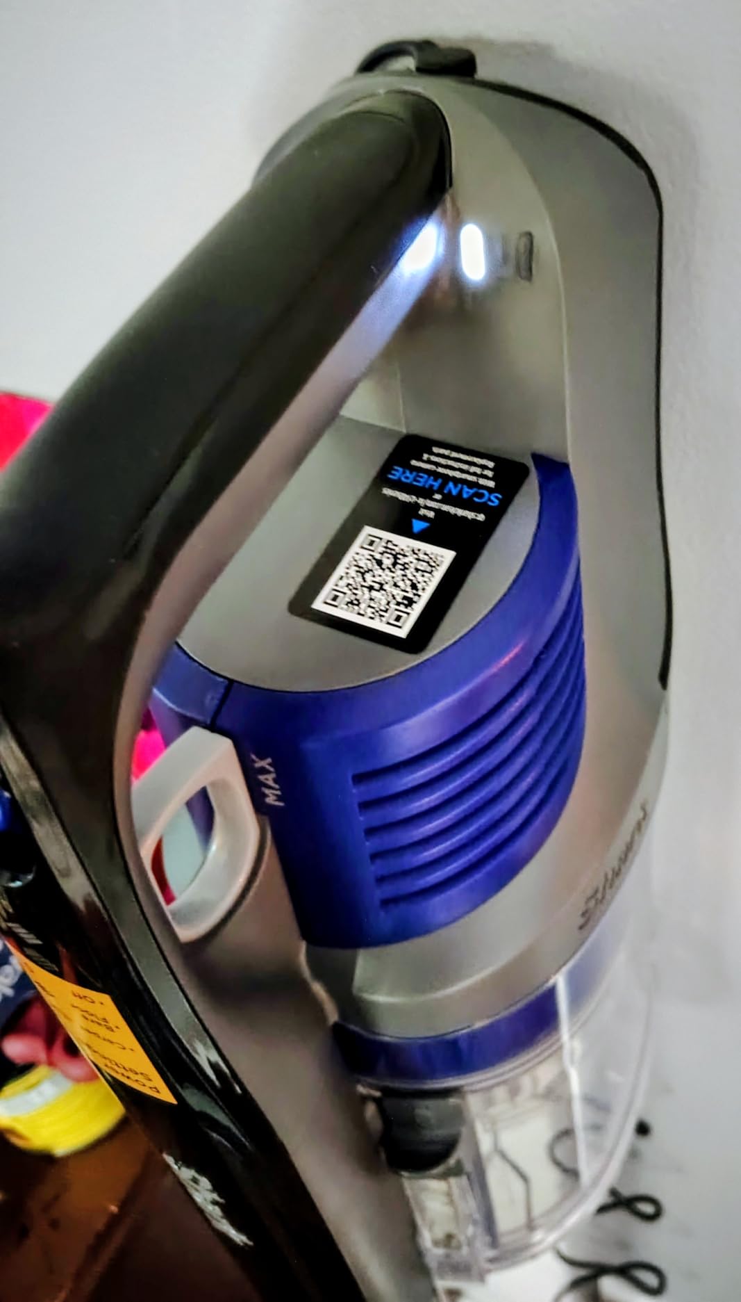 Shark Cordless Vertex Pro Lightweight Cordless Stick Vacuum, Red, IZ662H customer photo 2
