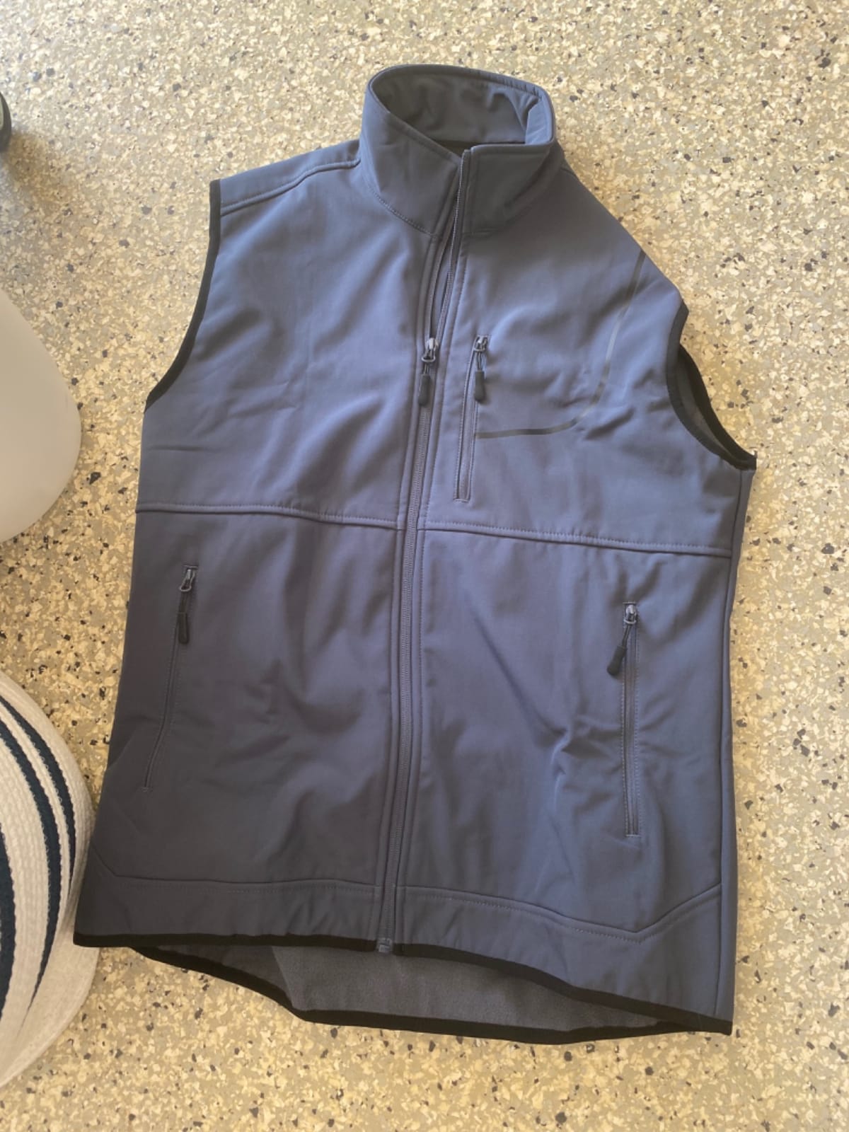 Willit Men's Fleece Golf Vest Outdoor Winter Vest Jacket Softshell Outerwear Sleeveless Jacket for Hiking Causal customer photo 2