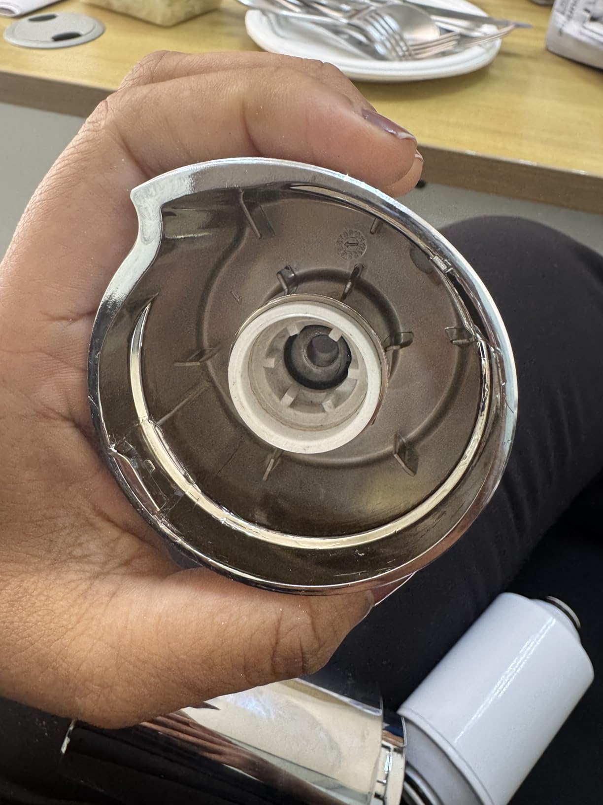 PHILIPS Shower Filter, Reduces Chlorine & Heavy Metals, AWP1775CH/37 customer photo 2
